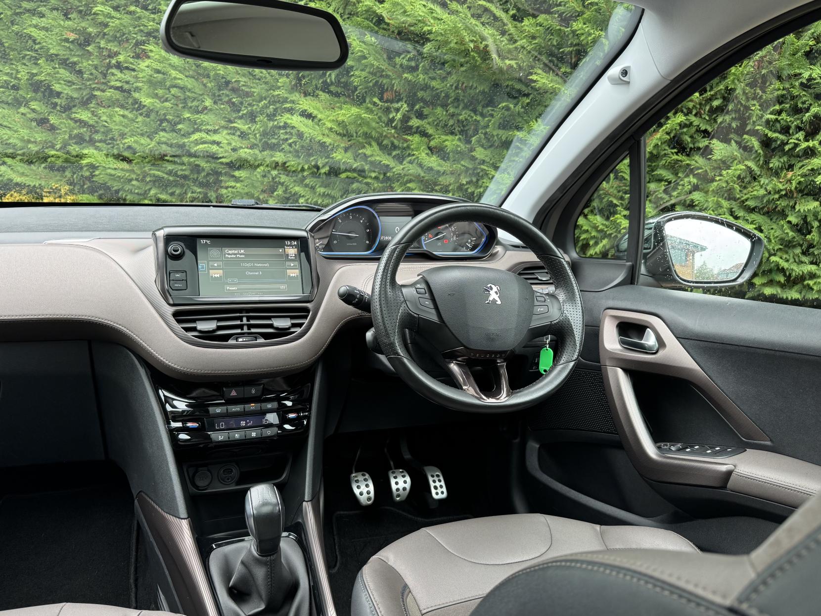 Peugeot 2008 1.6 e-HDi Feline SUV 5dr Diesel Manual Euro 5 (s/s) (Calima) (92 ps)