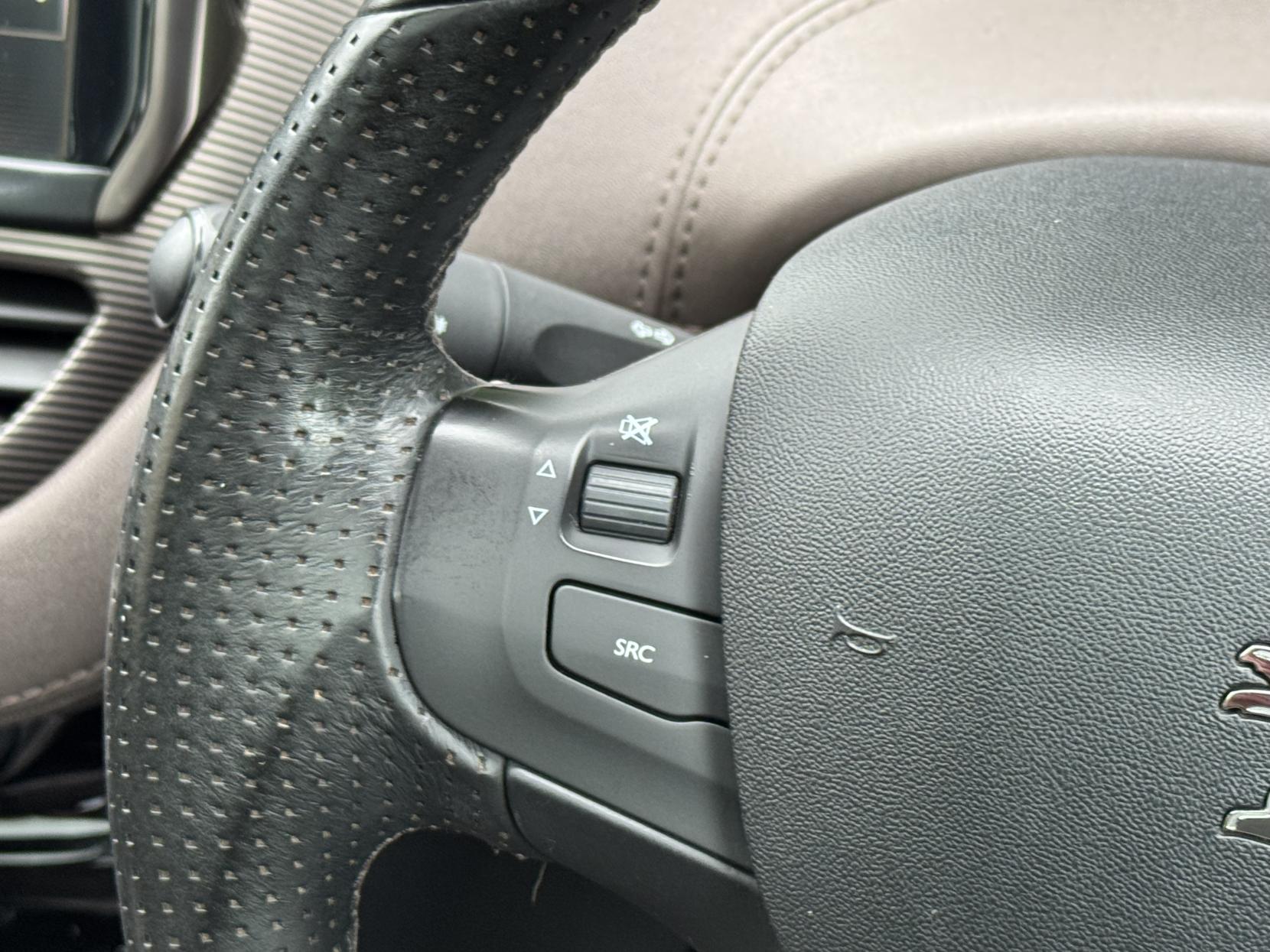 Peugeot 2008 1.6 e-HDi Feline SUV 5dr Diesel Manual Euro 5 (s/s) (Calima) (92 ps)