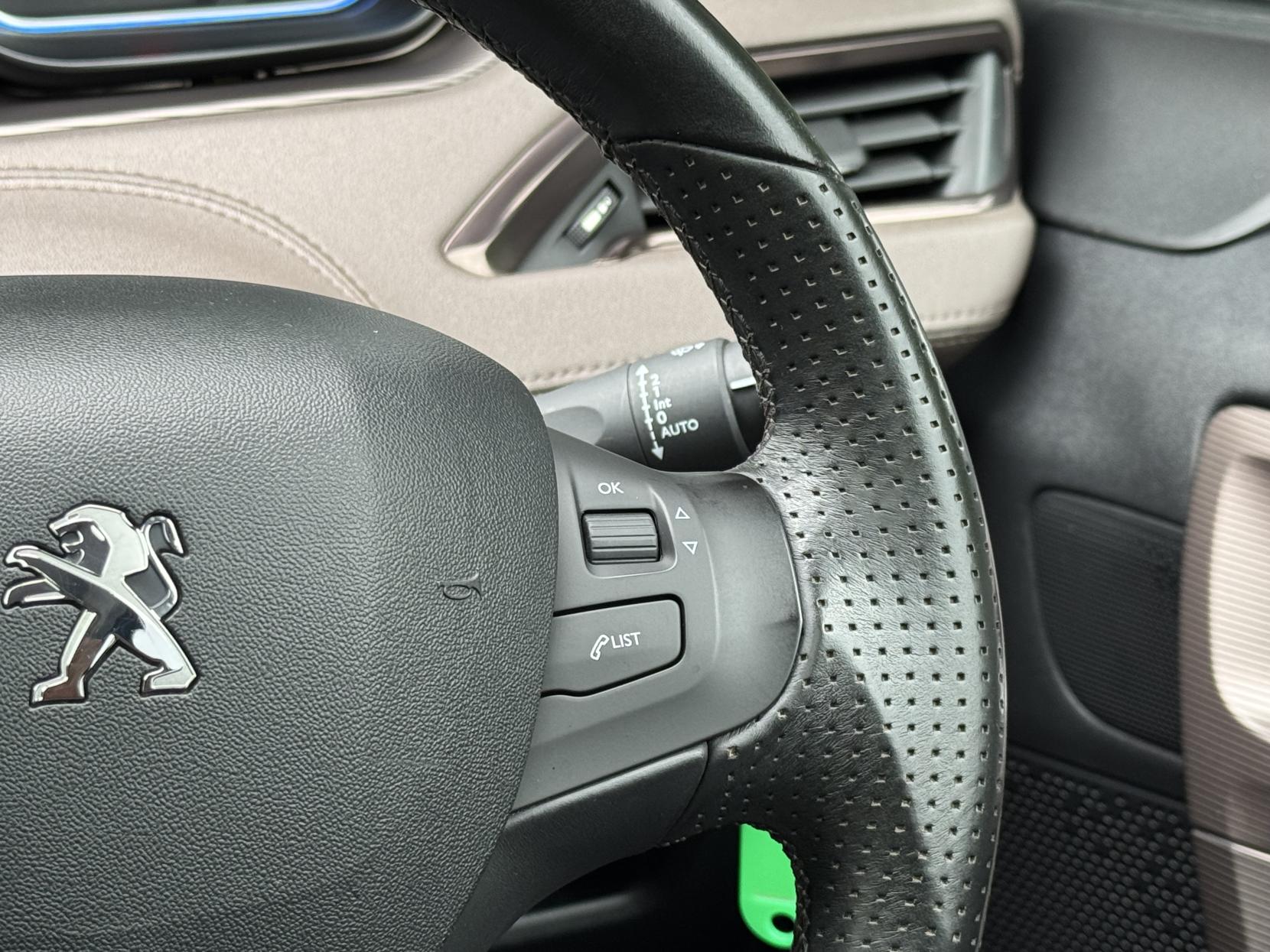 Peugeot 2008 1.6 e-HDi Feline SUV 5dr Diesel Manual Euro 5 (s/s) (Calima) (92 ps)