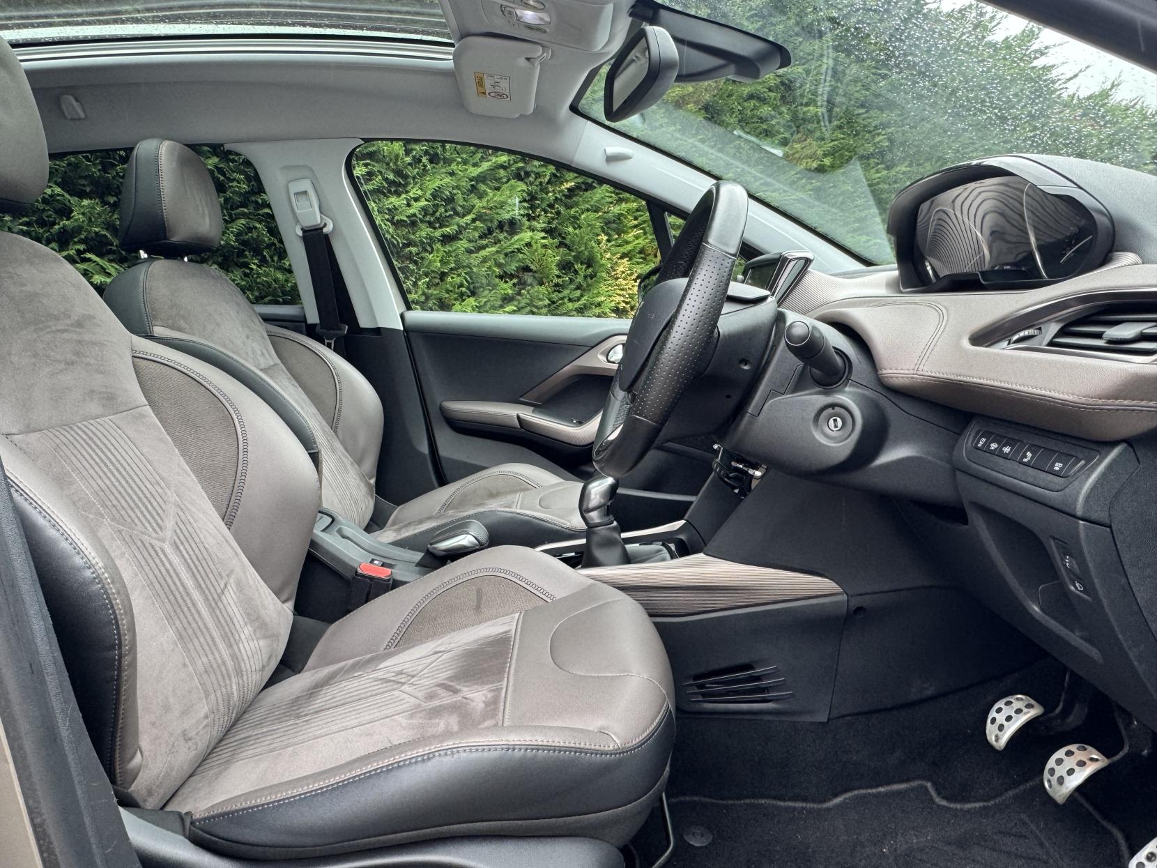 Peugeot 2008 1.6 e-HDi Feline SUV 5dr Diesel Manual Euro 5 (s/s) (Calima) (92 ps)