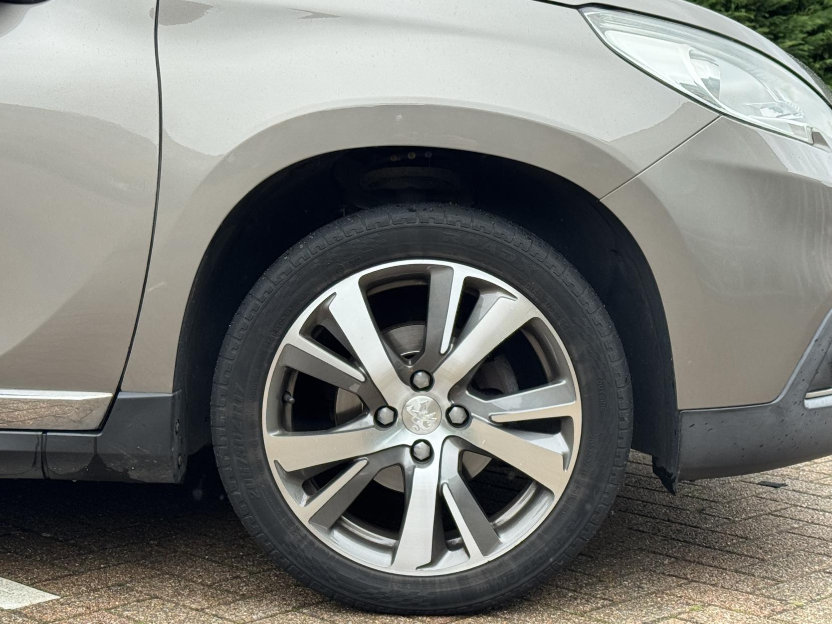 Peugeot 2008 1.6 e-HDi Feline SUV 5dr Diesel Manual Euro 5 (s/s) (Calima) (92 ps)