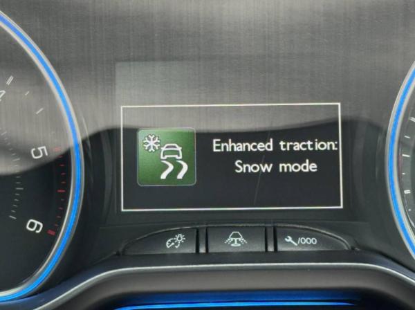 Peugeot 2008 1.6 e-HDi Feline SUV 5dr Diesel Manual Euro 5 (s/s) (Calima) (92 ps)