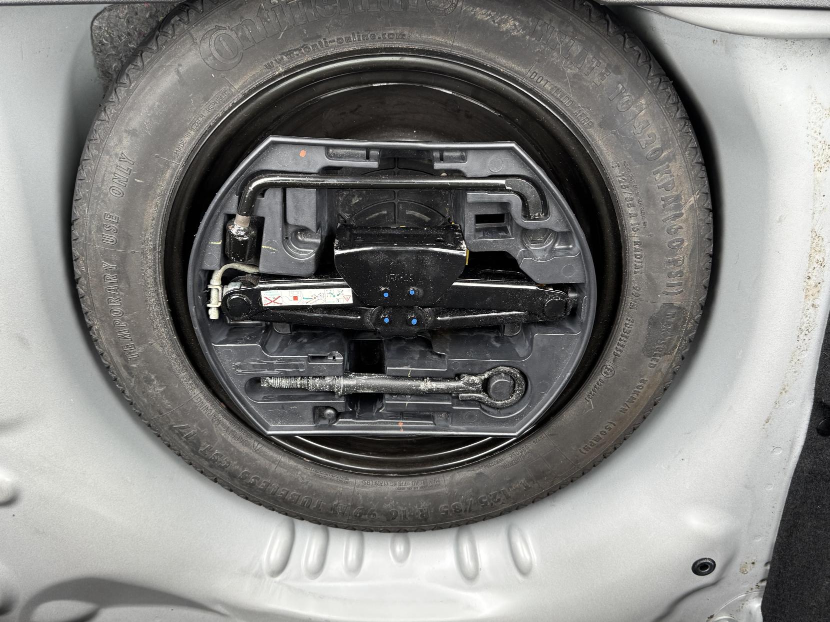 Peugeot 2008 1.6 e-HDi Feline SUV 5dr Diesel Manual Euro 5 (s/s) (Calima) (92 ps)