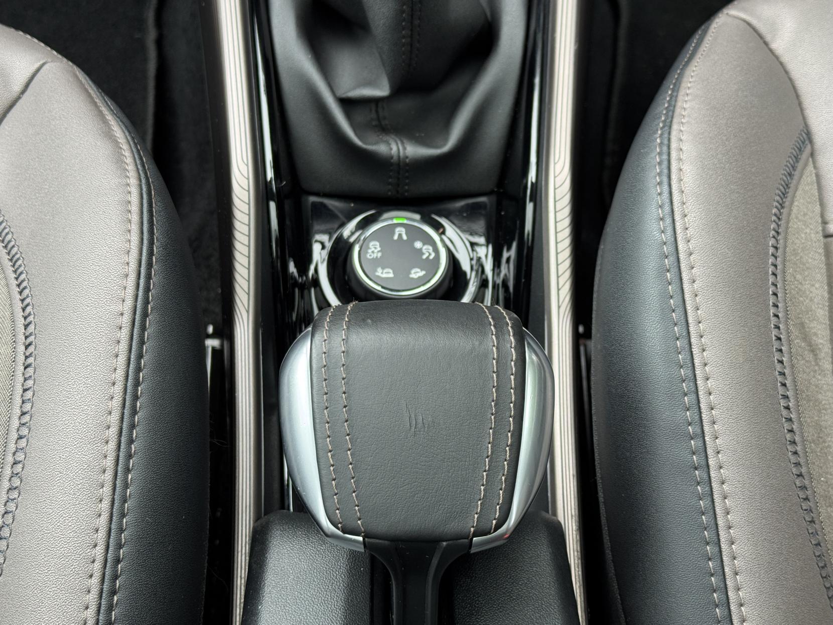 Peugeot 2008 1.6 e-HDi Feline SUV 5dr Diesel Manual Euro 5 (s/s) (Calima) (92 ps)