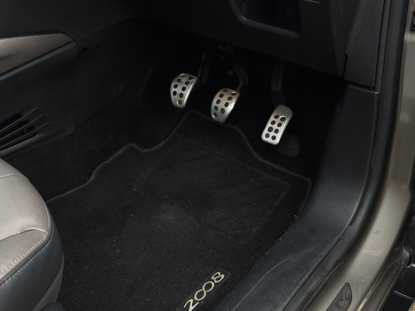 Peugeot 2008 1.6 e-HDi Feline SUV 5dr Diesel Manual Euro 5 (s/s) (Calima) (92 ps)