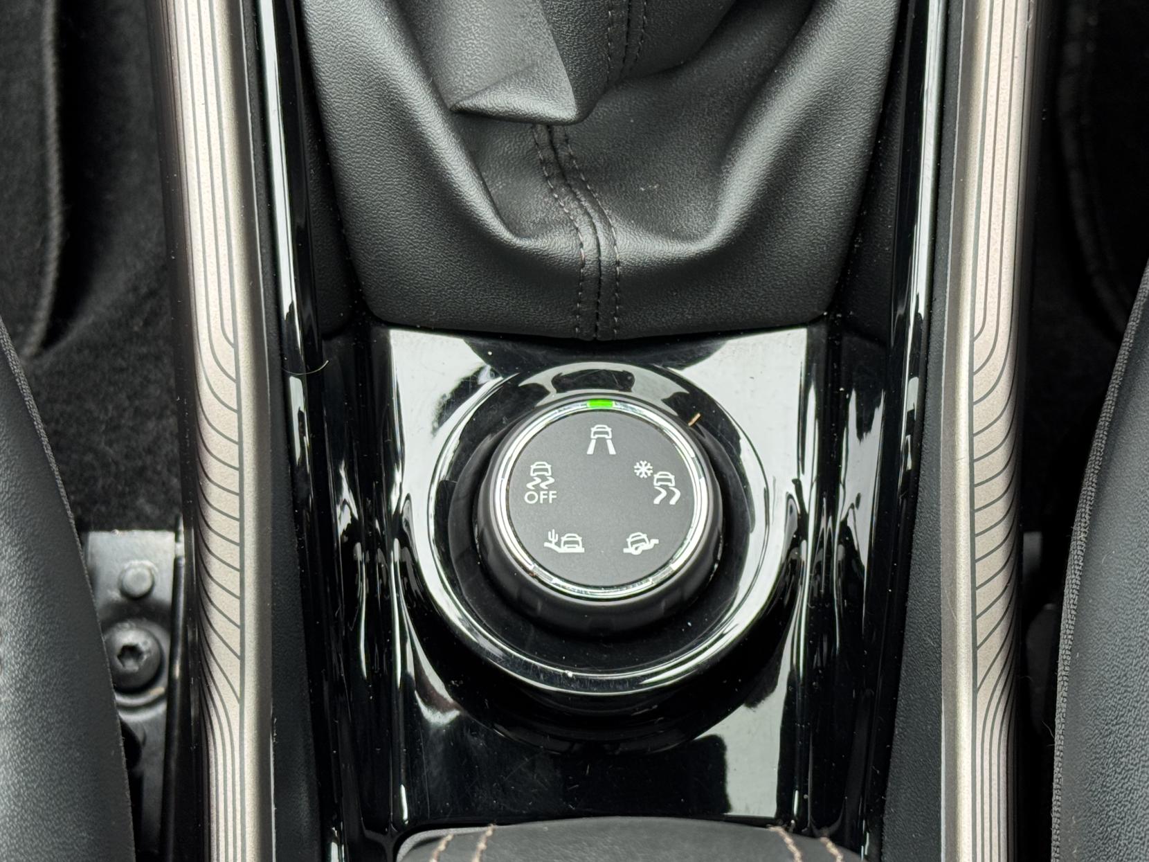 Peugeot 2008 1.6 e-HDi Feline SUV 5dr Diesel Manual Euro 5 (s/s) (Calima) (92 ps)