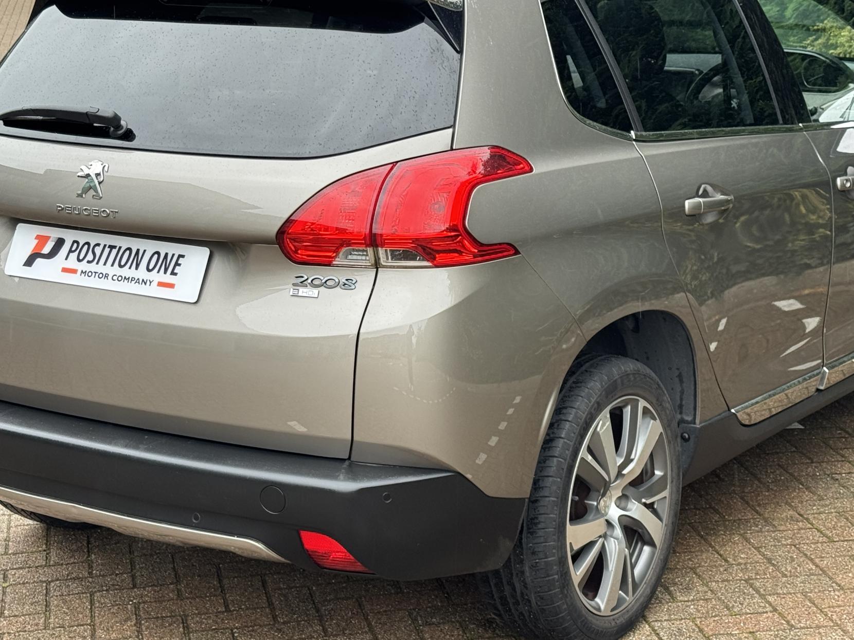 Peugeot 2008 1.6 e-HDi Feline SUV 5dr Diesel Manual Euro 5 (s/s) (Calima) (92 ps)