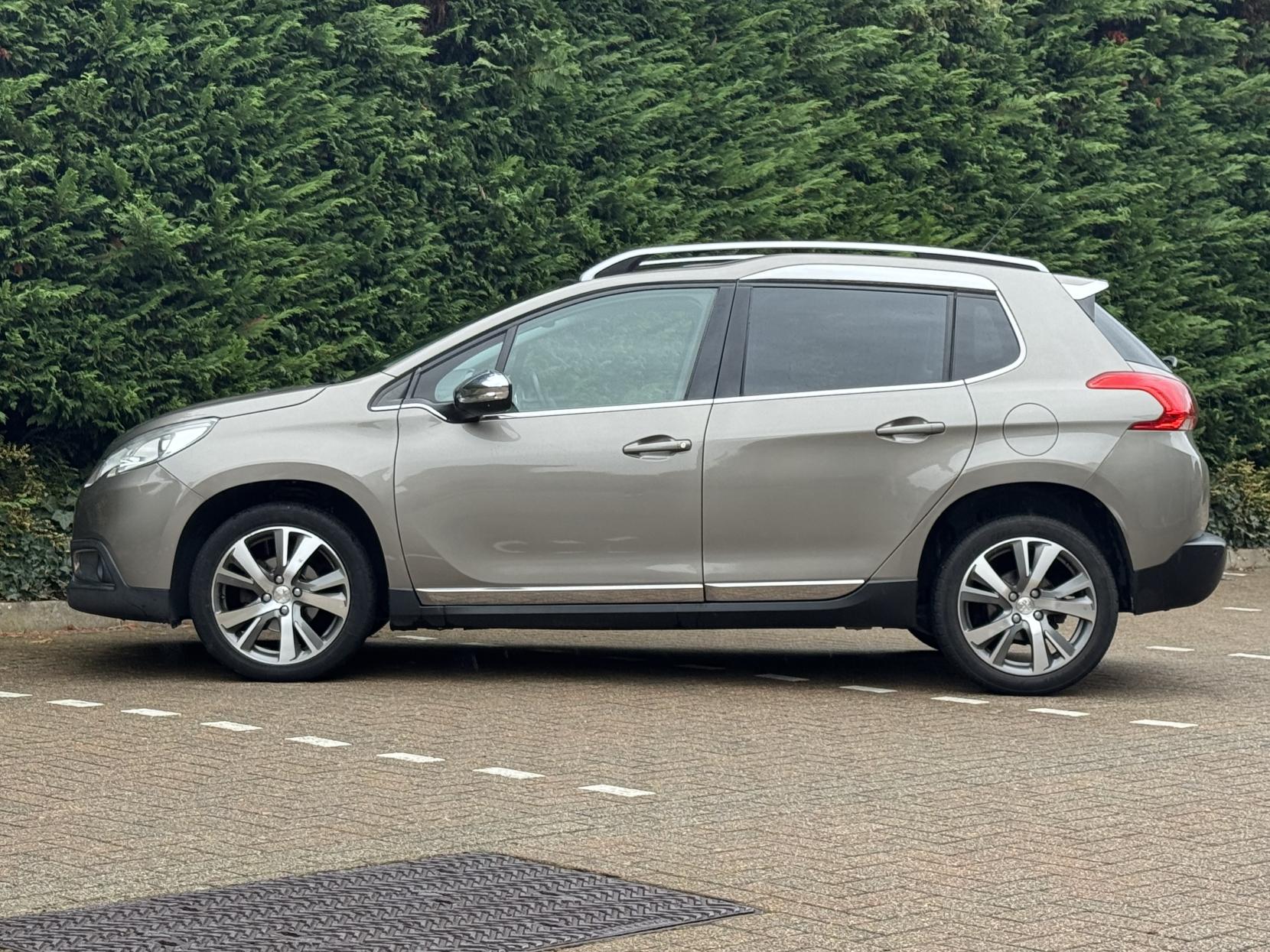 Peugeot 2008 1.6 e-HDi Feline SUV 5dr Diesel Manual Euro 5 (s/s) (Calima) (92 ps)