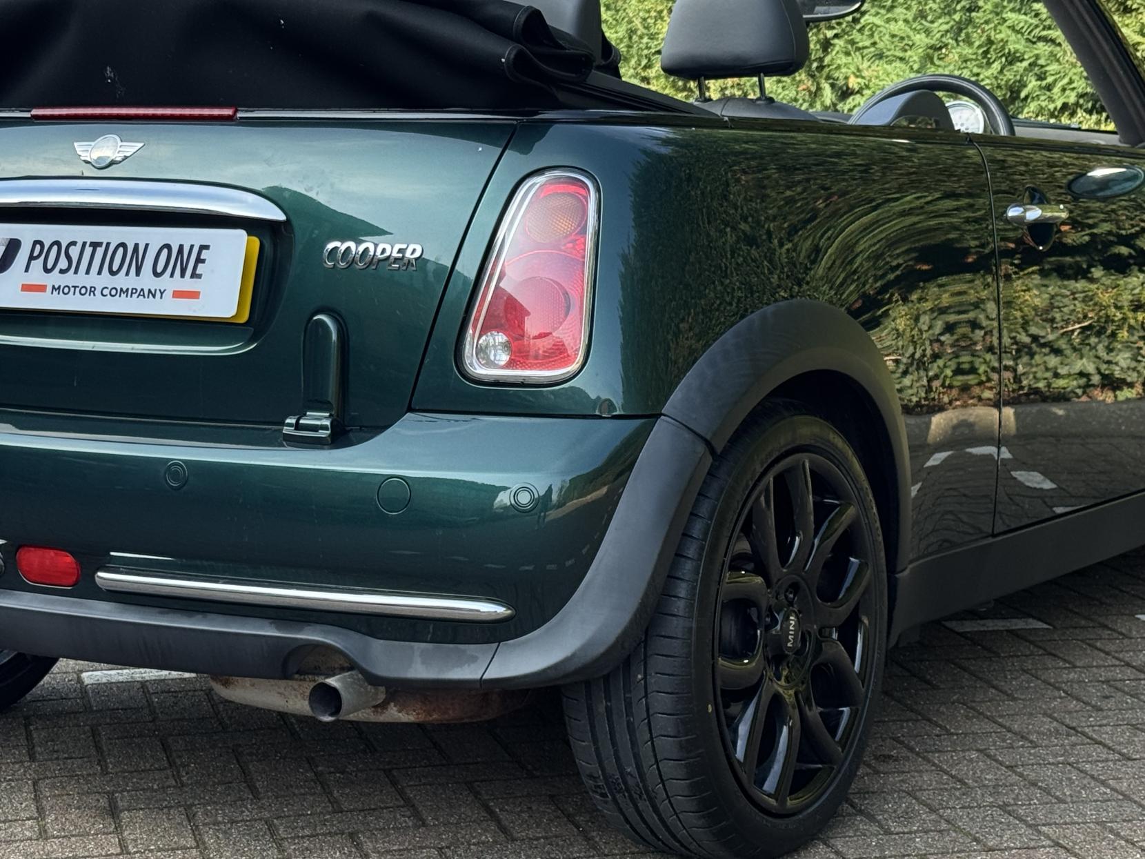 MINI Convertible 1.6 Cooper Convertible 2dr Petrol Manual Euro 3 (115 ps)