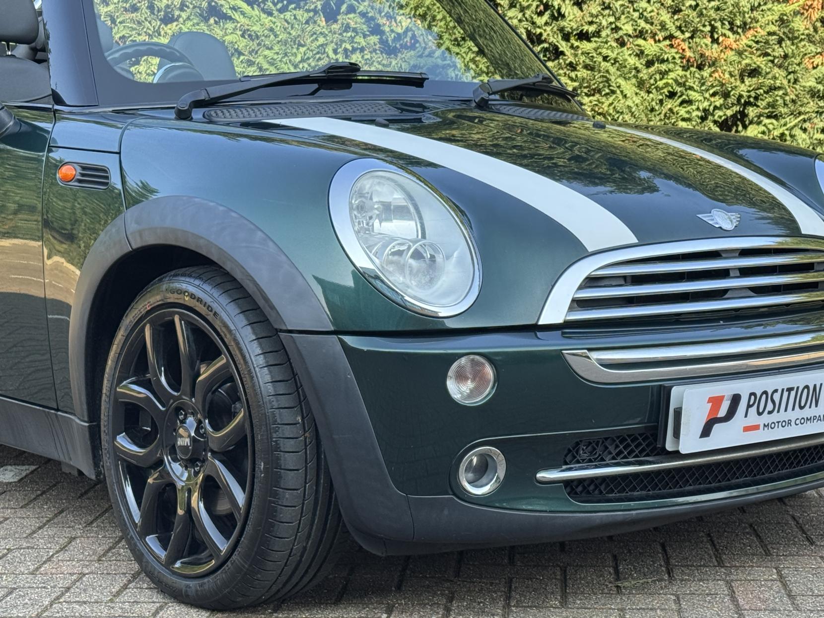 MINI Convertible 1.6 Cooper Convertible 2dr Petrol Manual Euro 3 (115 ps)