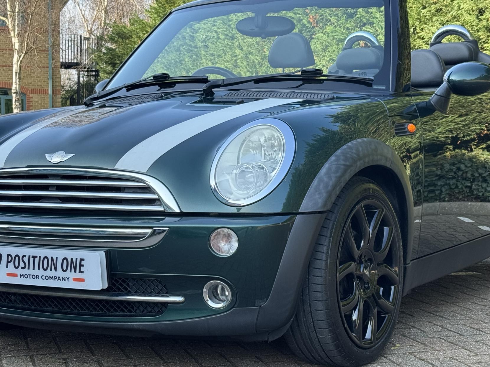 MINI Convertible 1.6 Cooper Convertible 2dr Petrol Manual Euro 3 (115 ps)