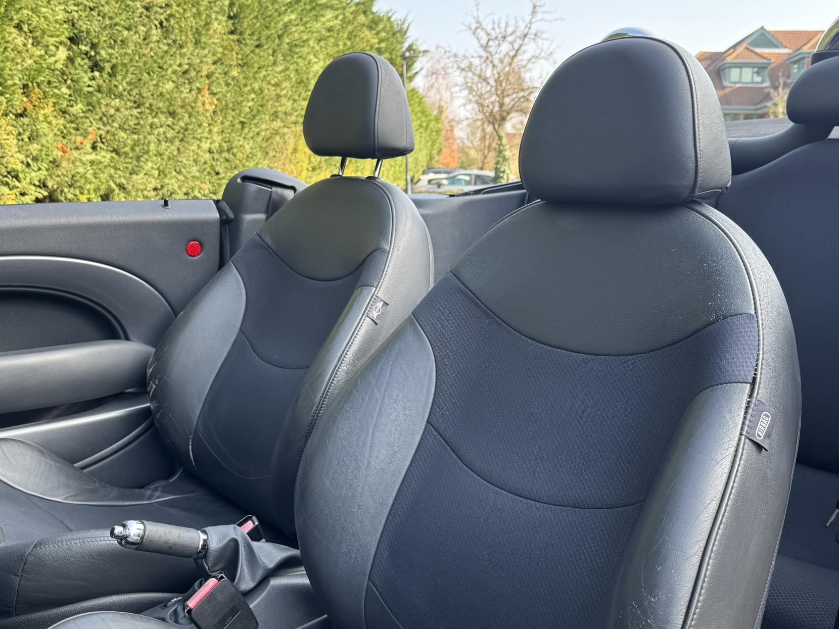 MINI Convertible 1.6 Cooper Convertible 2dr Petrol Manual Euro 3 (115 ps)