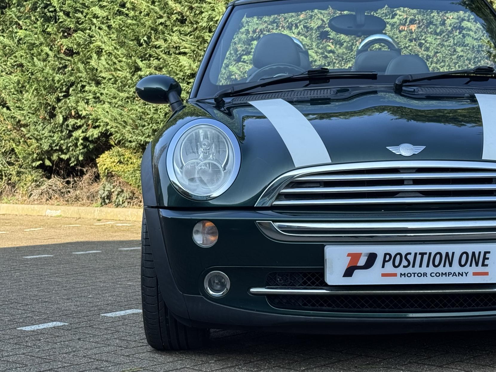 MINI Convertible 1.6 Cooper Convertible 2dr Petrol Manual Euro 3 (115 ps)