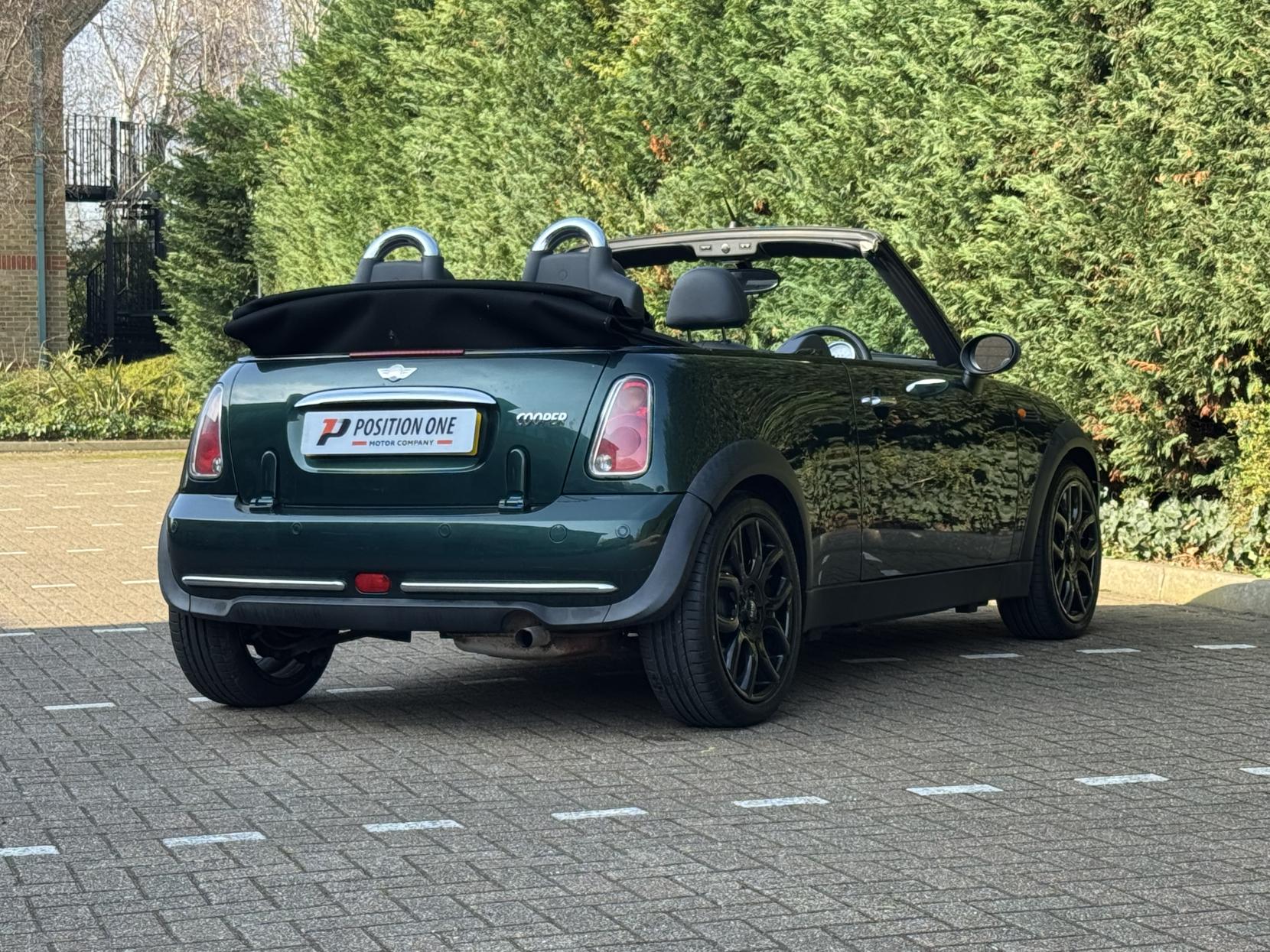 MINI Convertible 1.6 Cooper Convertible 2dr Petrol Manual Euro 3 (115 ps)