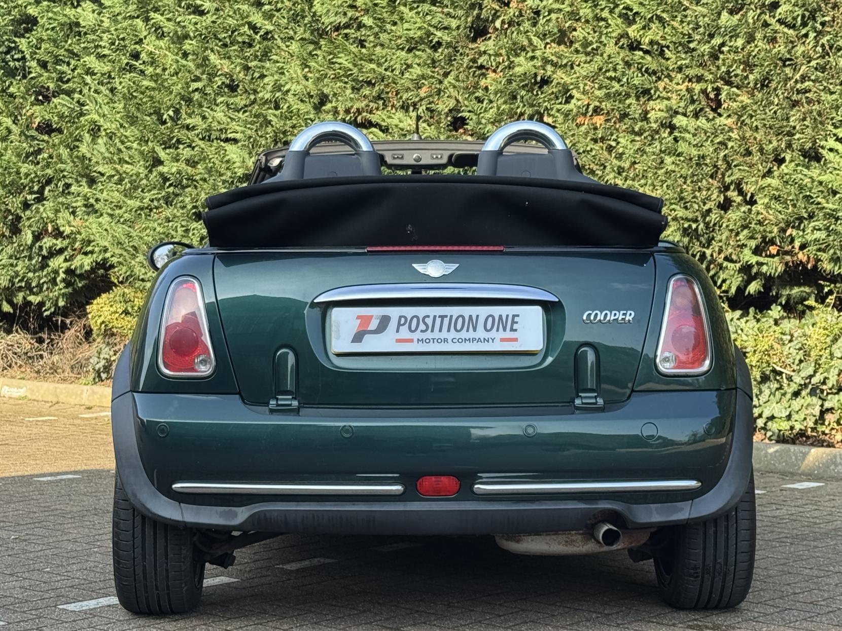 MINI Convertible 1.6 Cooper Convertible 2dr Petrol Manual Euro 3 (115 ps)