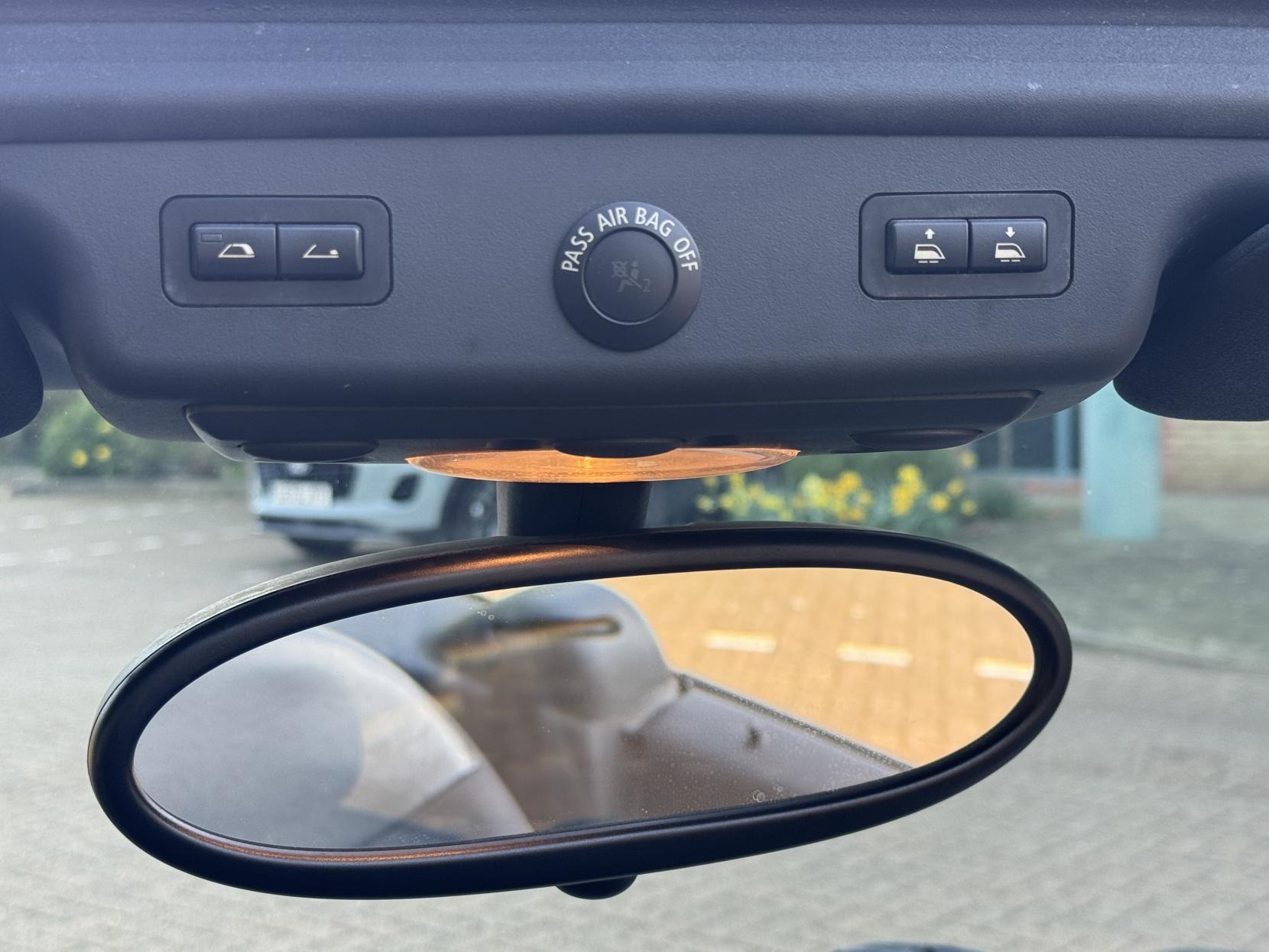 MINI Convertible 1.6 Cooper Convertible 2dr Petrol Manual Euro 3 (115 ps)