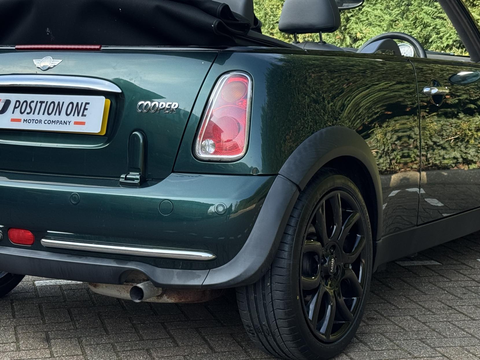MINI Convertible 1.6 Cooper Convertible 2dr Petrol Manual Euro 3 (115 ps)