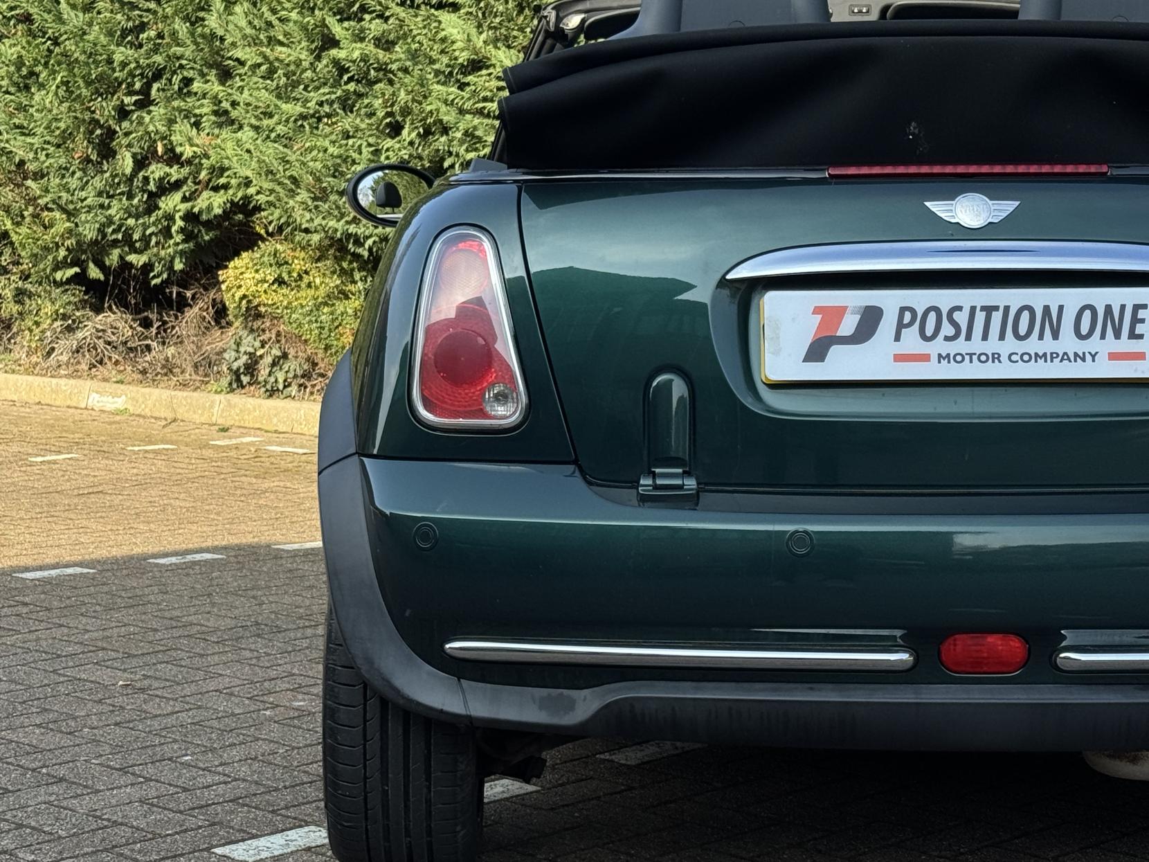 MINI Convertible 1.6 Cooper Convertible 2dr Petrol Manual Euro 3 (115 ps)