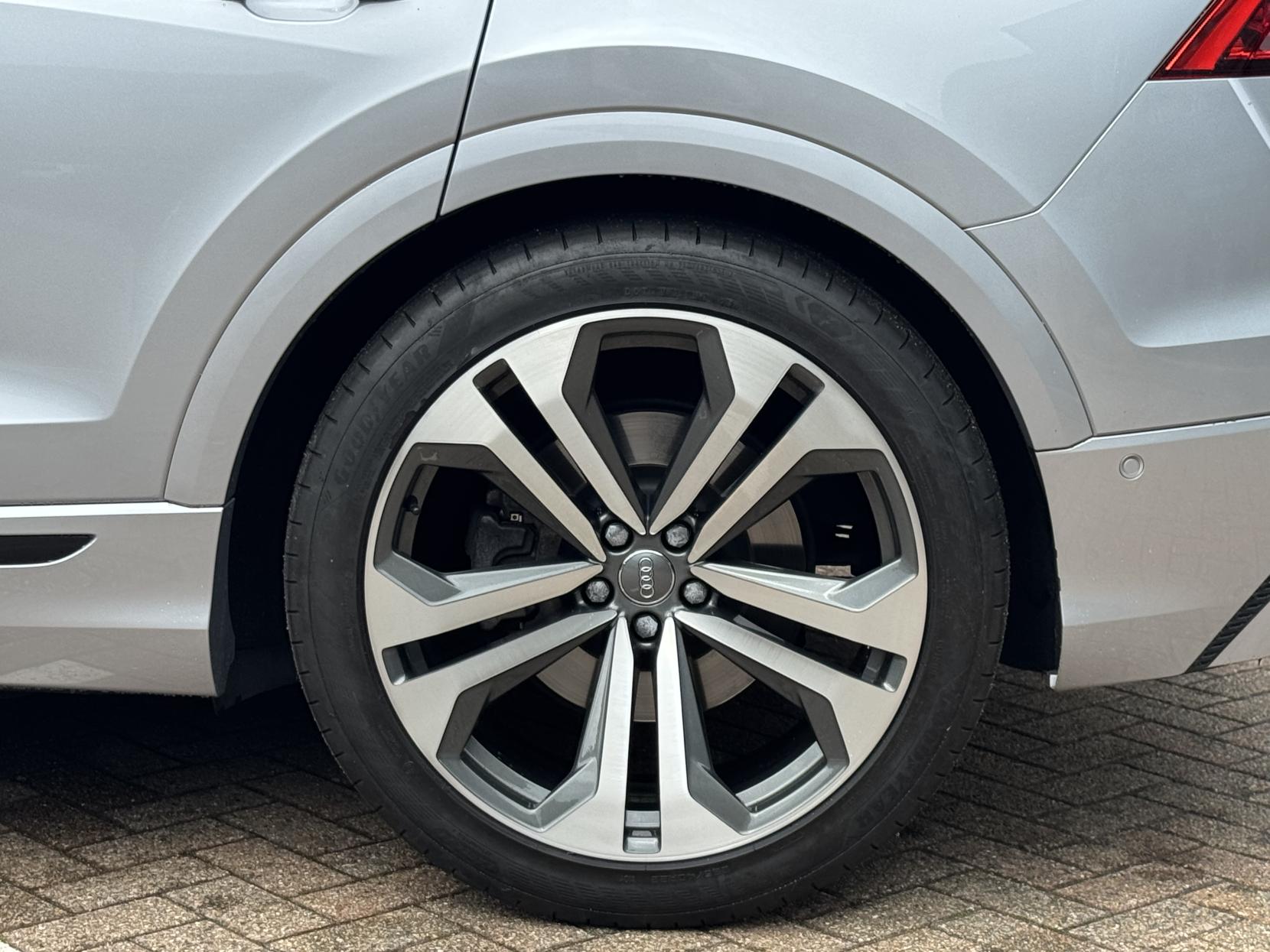 Audi Q8 3.0 TDI V6 50 Edition 1 SUV 5dr Diesel Tiptronic quattro Euro 6 (s/s) (286 ps)
