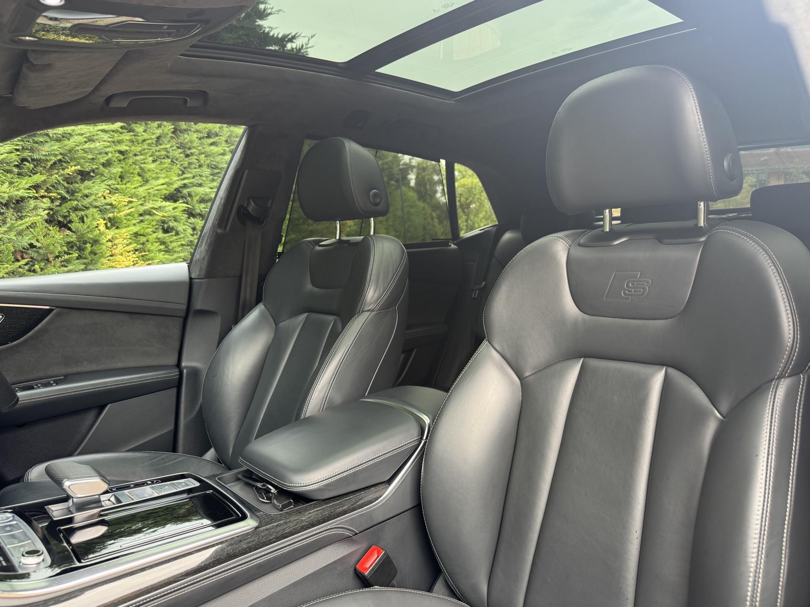 Audi Q8 3.0 TDI V6 50 Edition 1 SUV 5dr Diesel Tiptronic quattro Euro 6 (s/s) (286 ps)