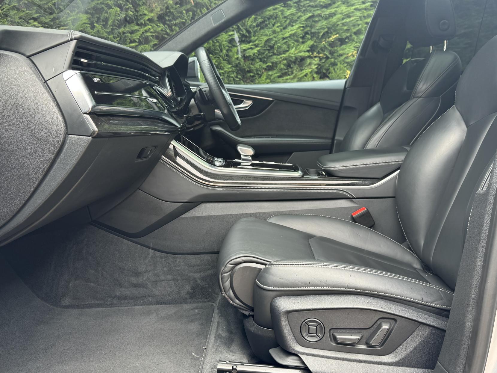 Audi Q8 3.0 TDI V6 50 Edition 1 SUV 5dr Diesel Tiptronic quattro Euro 6 (s/s) (286 ps)