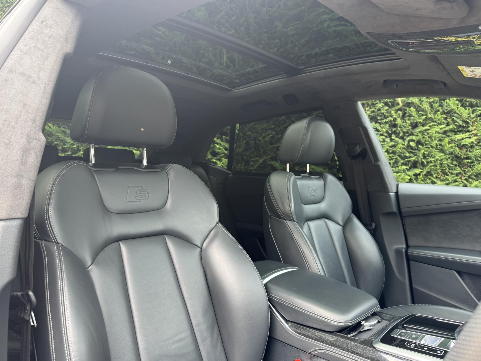 Audi Q8 3.0 TDI V6 50 Edition 1 SUV 5dr Diesel Tiptronic quattro Euro 6 (s/s) (286 ps)