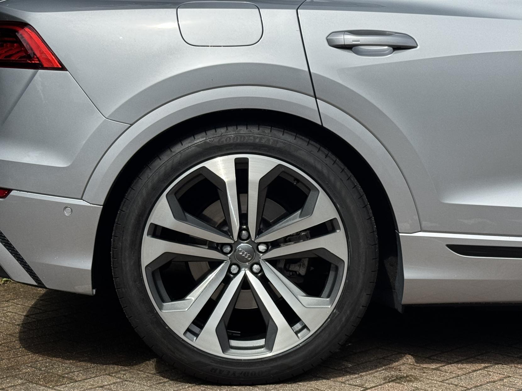 Audi Q8 3.0 TDI V6 50 Edition 1 SUV 5dr Diesel Tiptronic quattro Euro 6 (s/s) (286 ps)