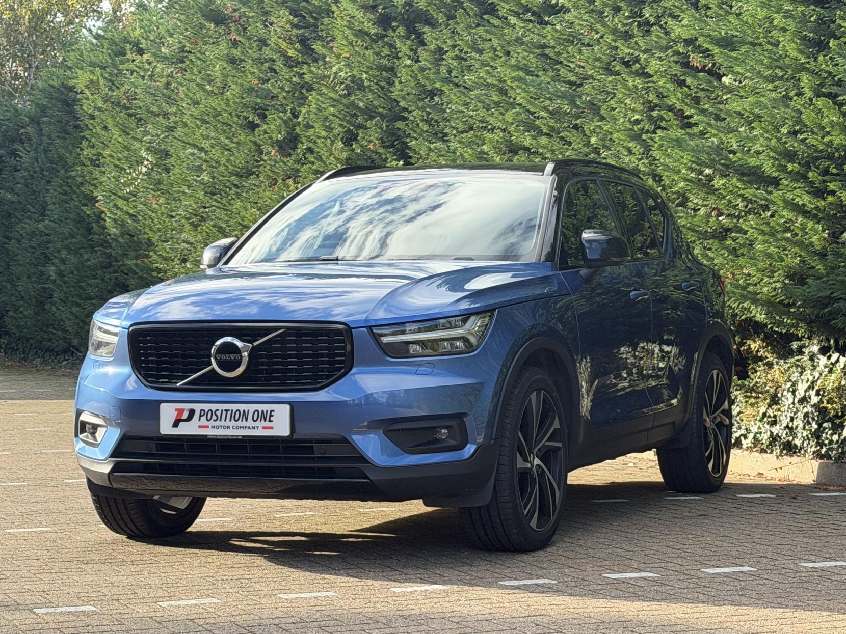 Volvo XC40 2.0 T4 R-Design Pro SUV 5dr Petrol Auto AWD Euro 6 (s/s) (190 ps)