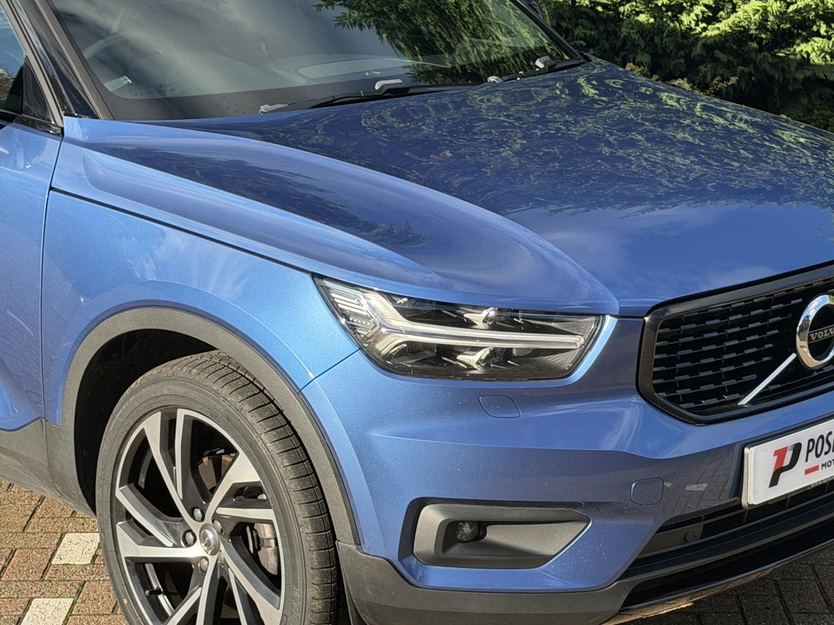 Volvo XC40 2.0 T4 R-Design Pro SUV 5dr Petrol Auto AWD Euro 6 (s/s) (190 ps)