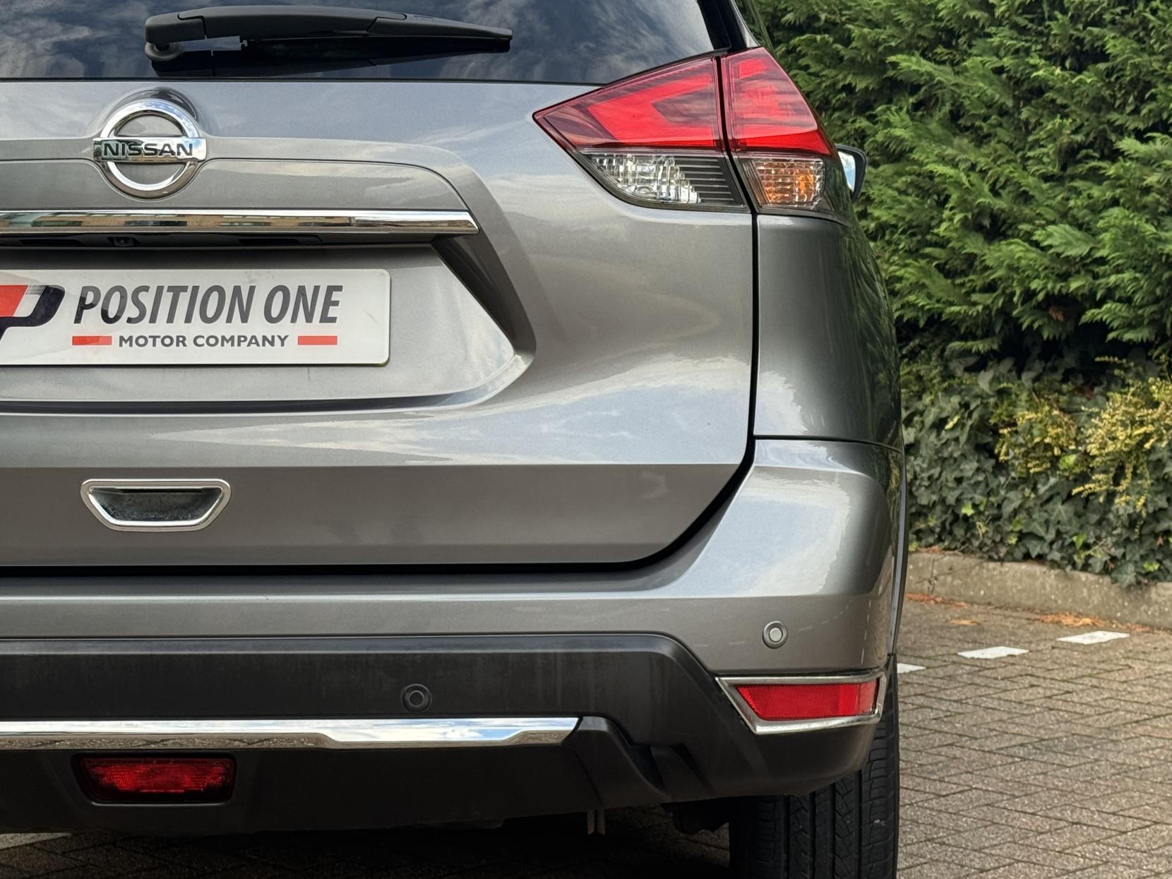 Nissan X-Trail 1.6 dCi N-Connecta SUV 5dr Diesel XTRON Euro 6 (s/s) (130 ps)