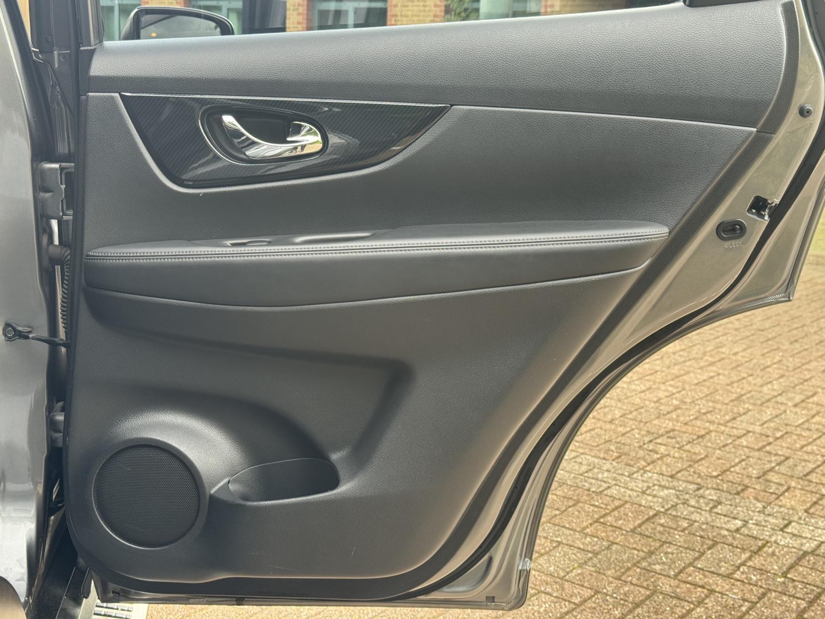 Nissan X-Trail 1.6 dCi N-Connecta SUV 5dr Diesel XTRON Euro 6 (s/s) (130 ps)