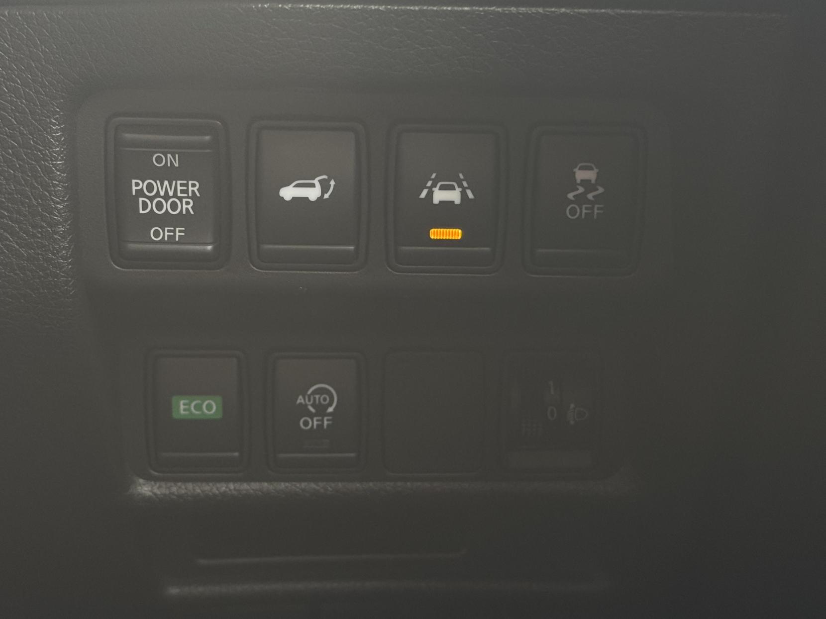 Nissan X-Trail 1.6 dCi N-Connecta SUV 5dr Diesel XTRON Euro 6 (s/s) (130 ps)