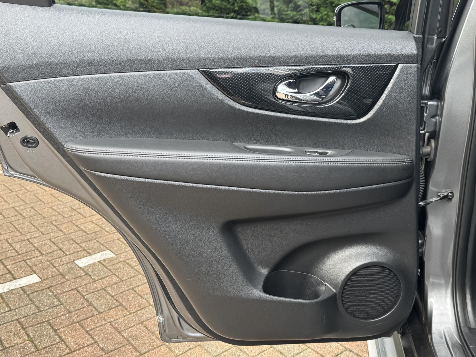 Nissan X-Trail 1.6 dCi N-Connecta SUV 5dr Diesel XTRON Euro 6 (s/s) (130 ps)