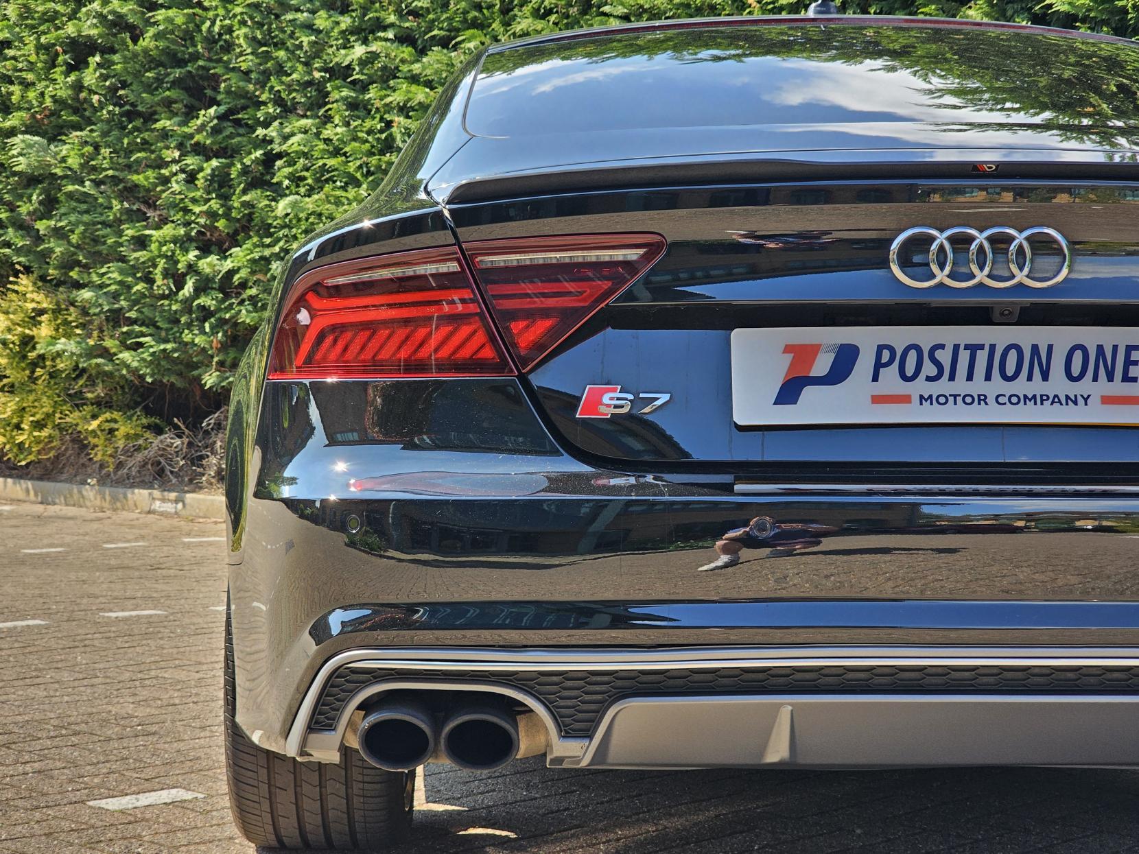 Audi S7 4.0 TFSI V8 Black Edition Sportback 5dr Petrol S Tronic quattro Euro 6 (s/s) (450 ps)