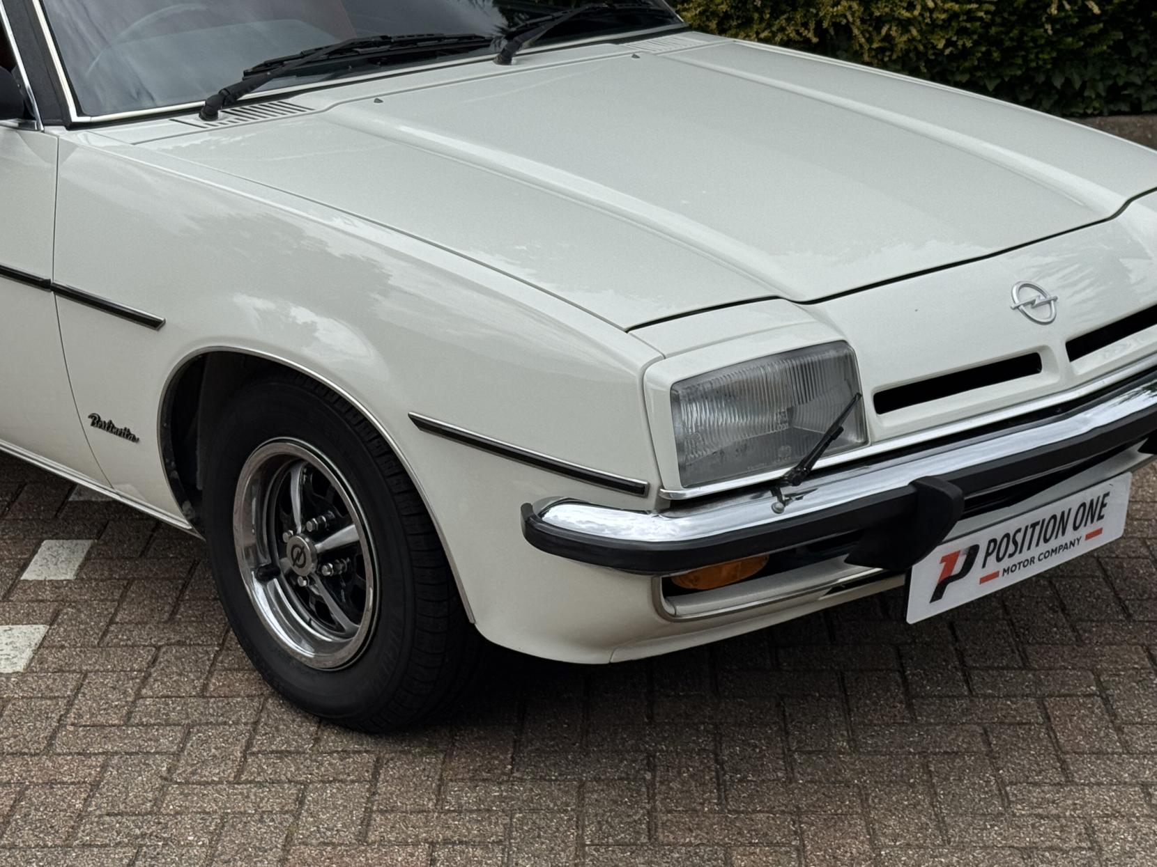 Opel Manta 1.8 Berlinetta Coupe 2dr Petrol Manual (90 bhp)