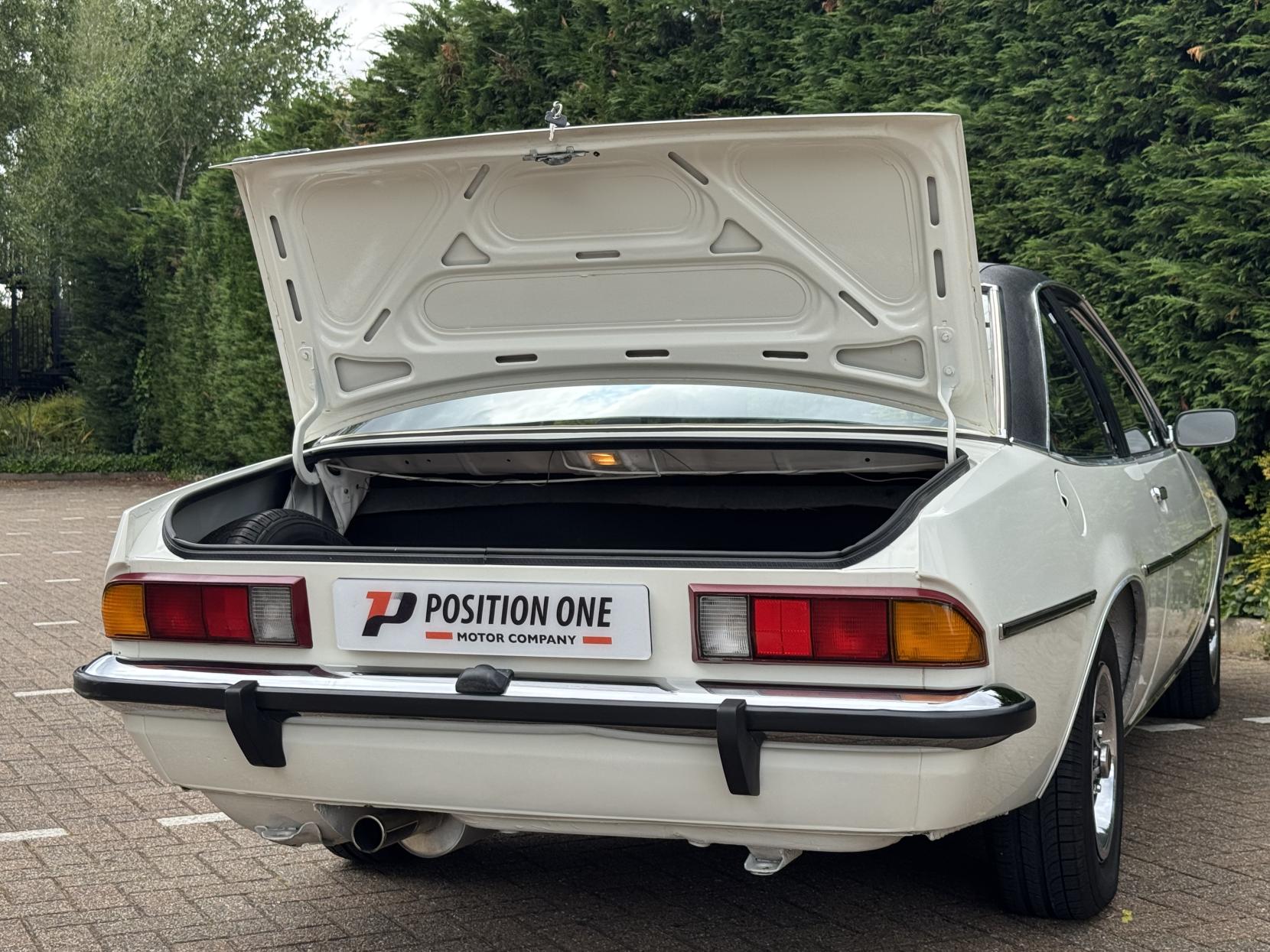 Opel Manta 1.8 Berlinetta Coupe 2dr Petrol Manual (90 bhp)