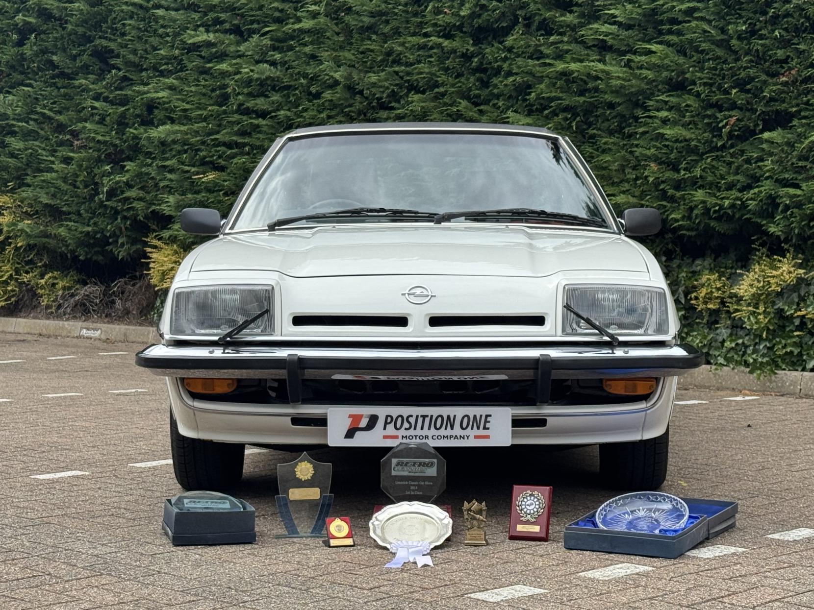 Opel Manta 1.8 Berlinetta Coupe 2dr Petrol Manual (90 bhp)