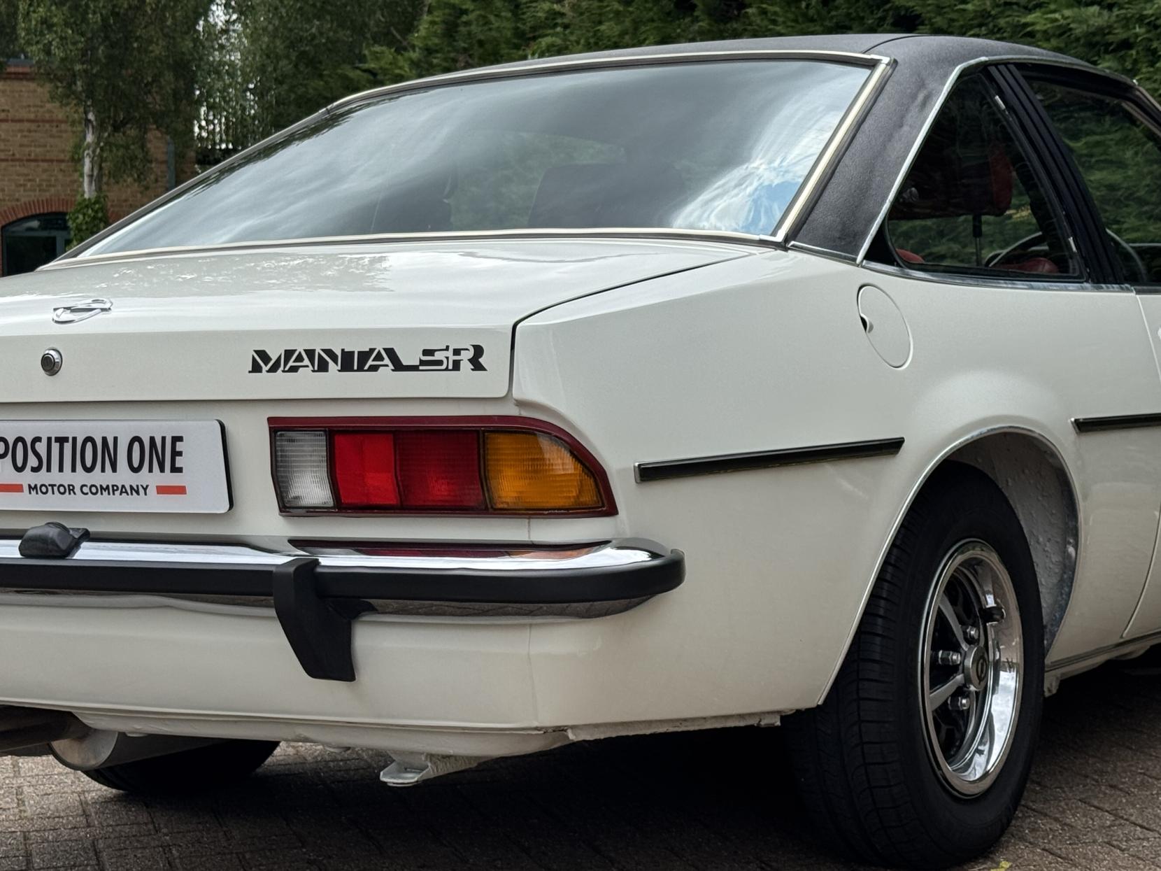 Opel Manta 1.8 Berlinetta Coupe 2dr Petrol Manual (90 bhp)