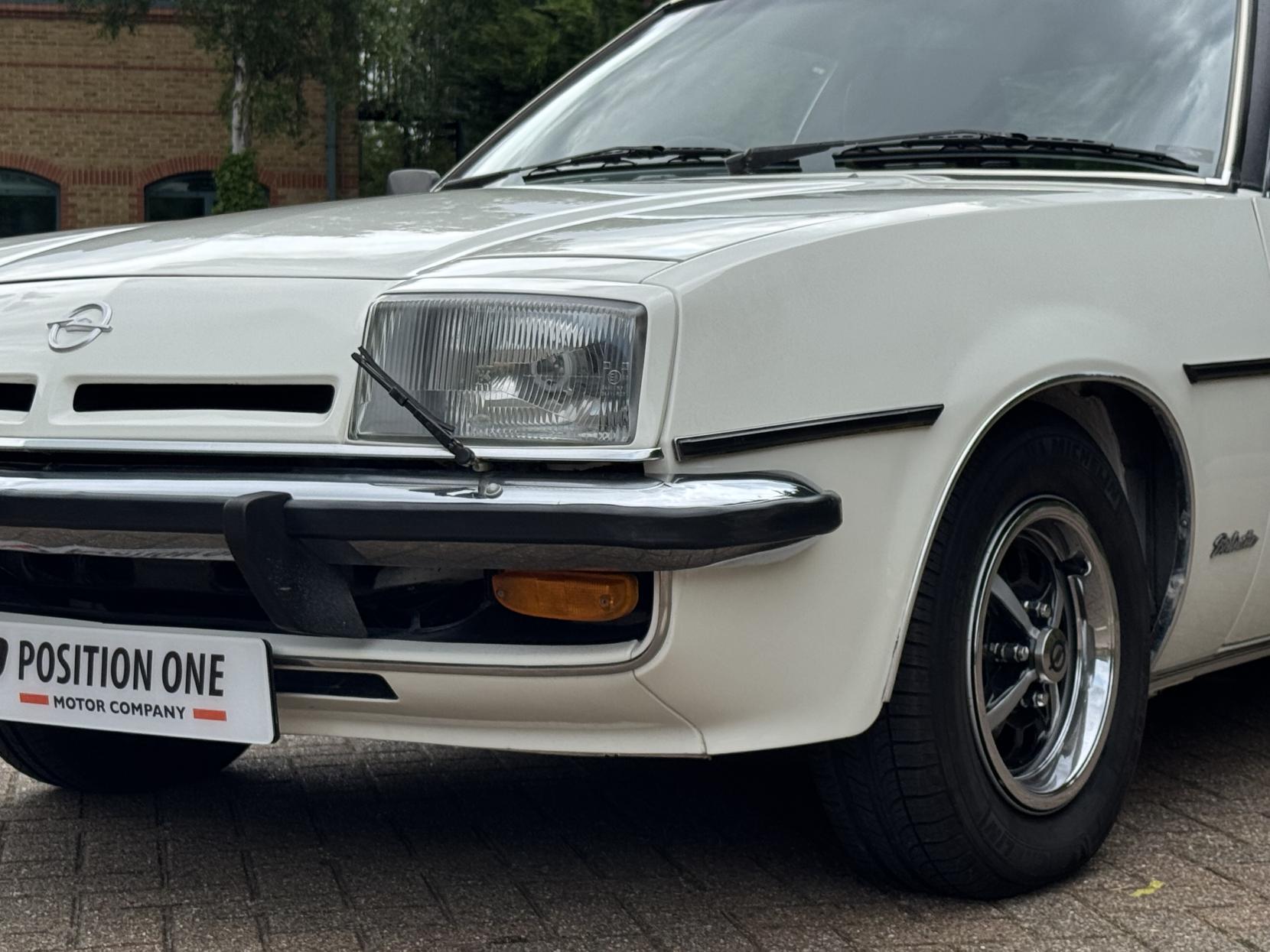 Opel Manta 1.8 Berlinetta Coupe 2dr Petrol Manual (90 bhp)