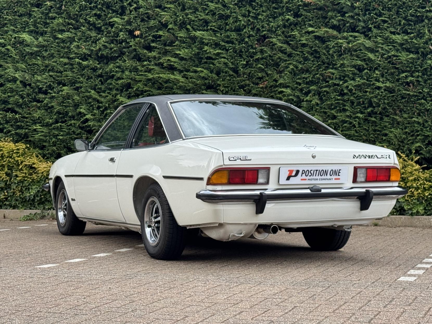 Opel Manta 1.8 Berlinetta Coupe 2dr Petrol Manual (90 bhp)