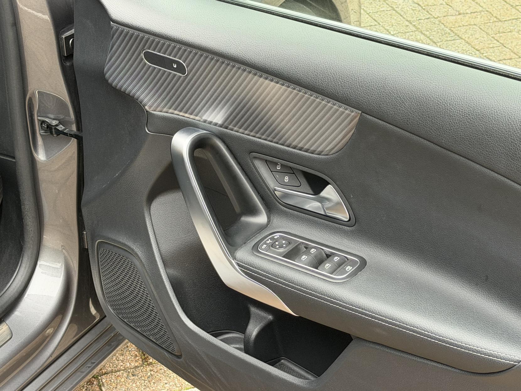 Mercedes-Benz A Class 1.3 A180h MHEV Sport (Executive) Hatchback 5dr Petrol Hybrid 7G-DCT Euro 6 (s/s) (150 ps)