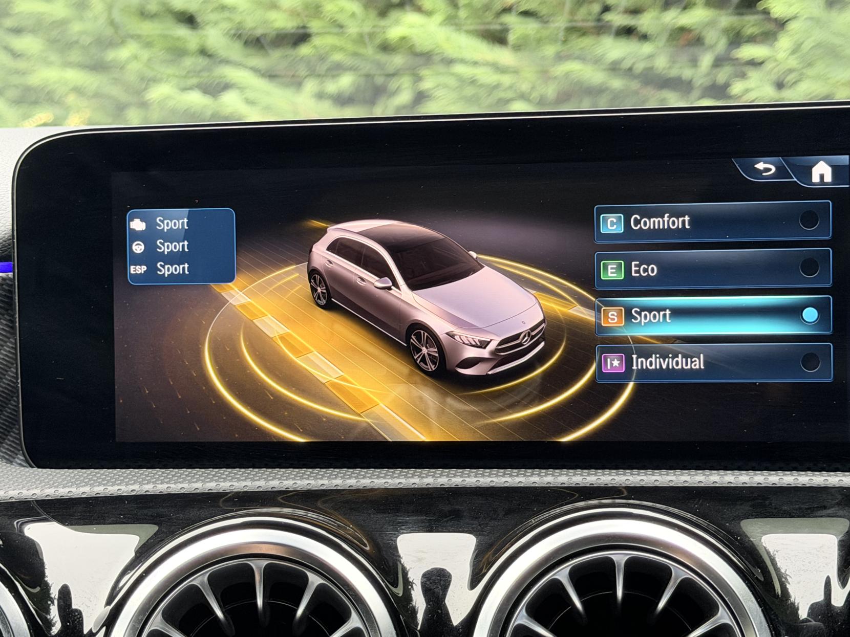 Mercedes-Benz A Class 1.3 A180h MHEV Sport (Executive) Hatchback 5dr Petrol Hybrid 7G-DCT Euro 6 (s/s) (150 ps)