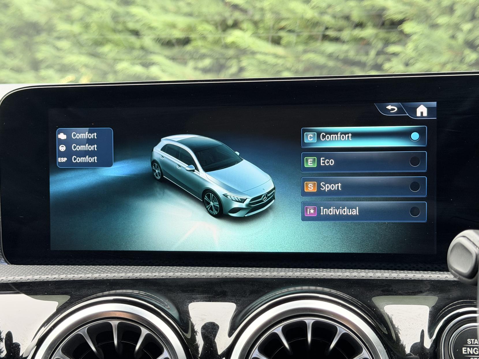 Mercedes-Benz A Class 1.3 A180h MHEV Sport (Executive) Hatchback 5dr Petrol Hybrid 7G-DCT Euro 6 (s/s) (150 ps)