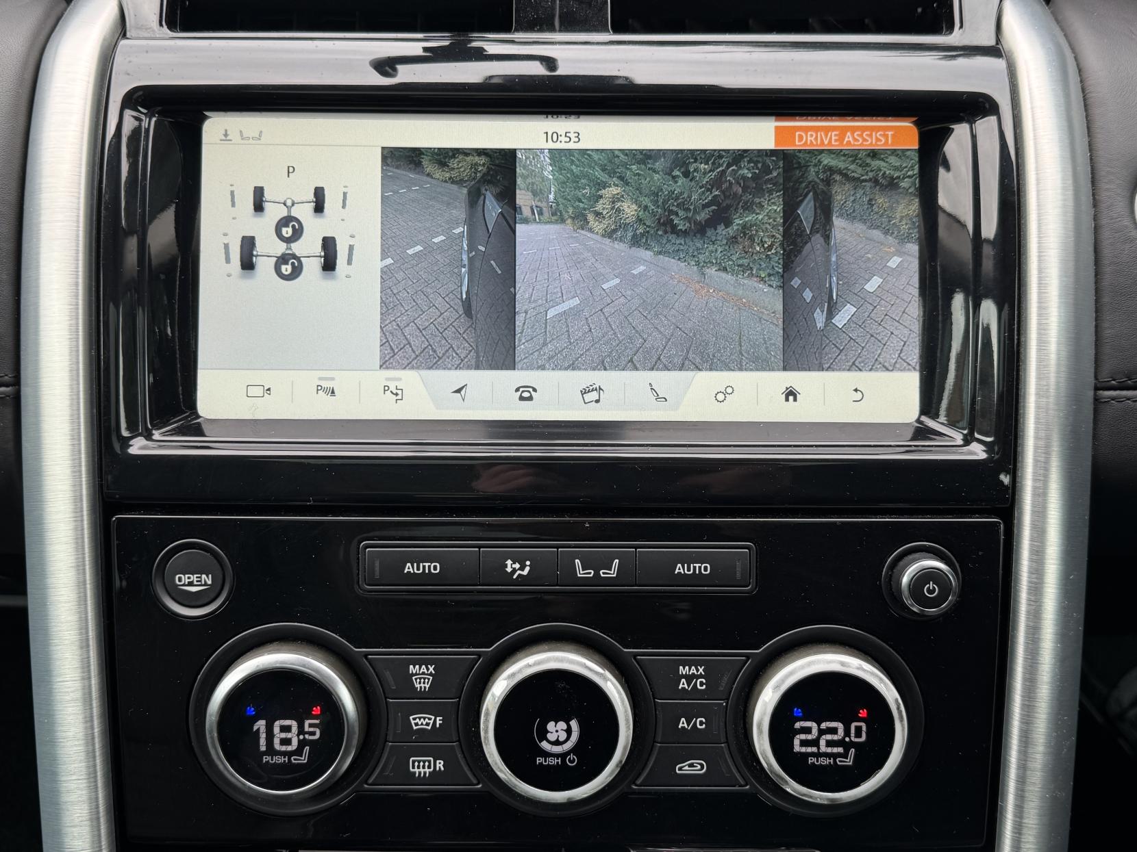 Land Rover Discovery 3.0 SD V6 HSE Luxury SUV 5dr Diesel Auto 4WD Euro 6 (s/s) (306 ps)