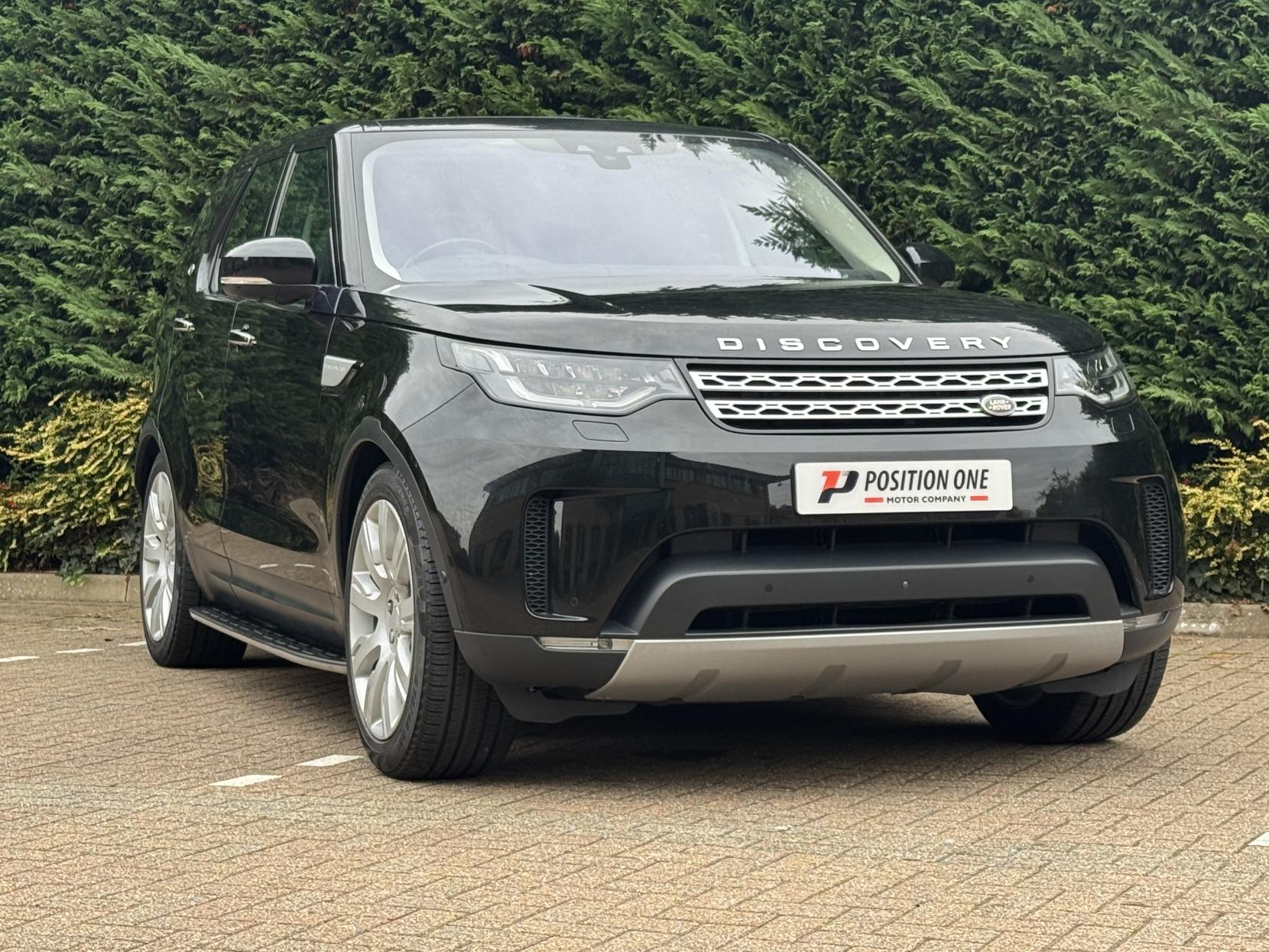 Land Rover Discovery 3.0 SD V6 HSE Luxury SUV 5dr Diesel Auto 4WD Euro 6 (s/s) (306 ps)