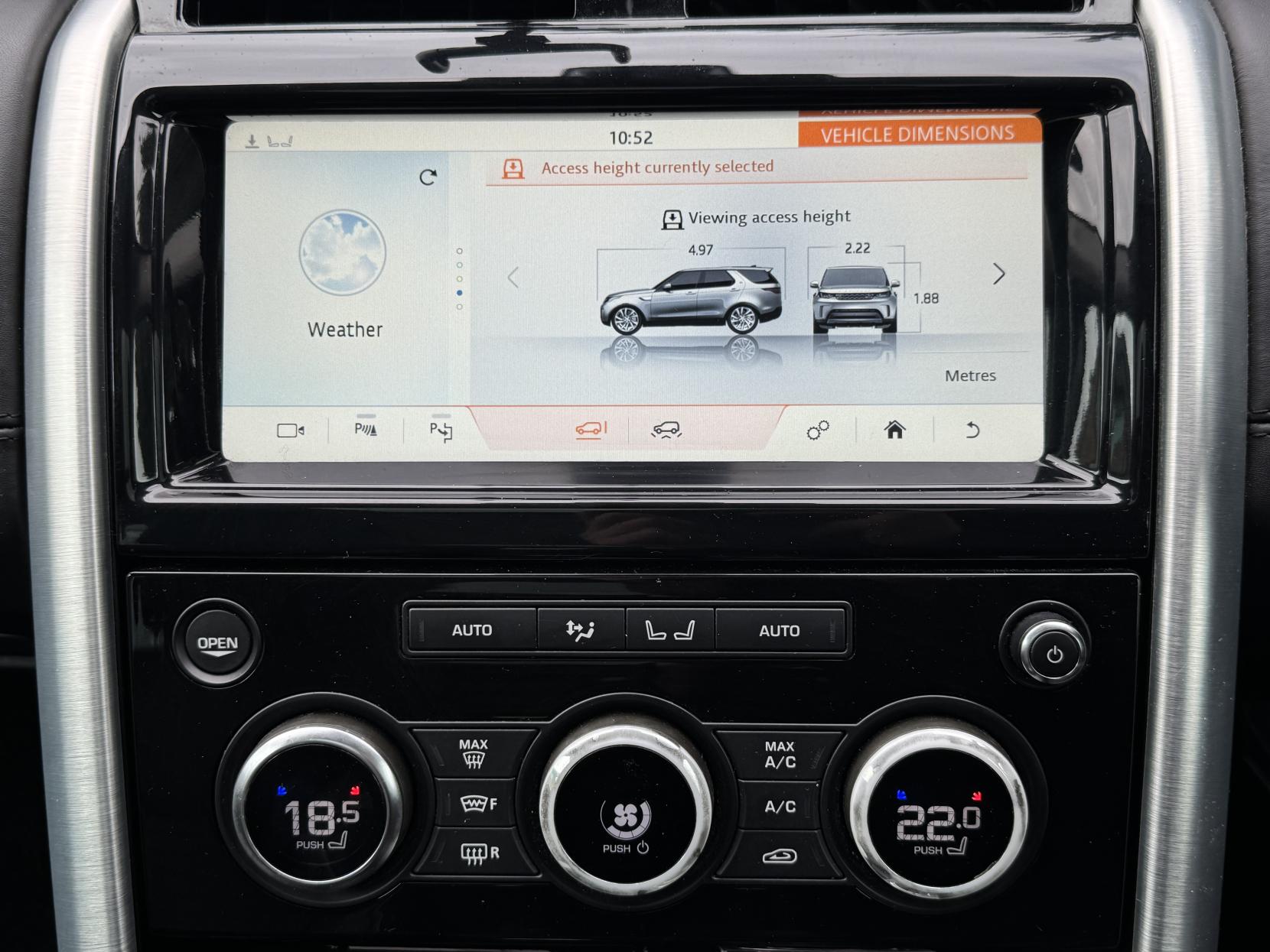 Land Rover Discovery 3.0 SD V6 HSE Luxury SUV 5dr Diesel Auto 4WD Euro 6 (s/s) (306 ps)