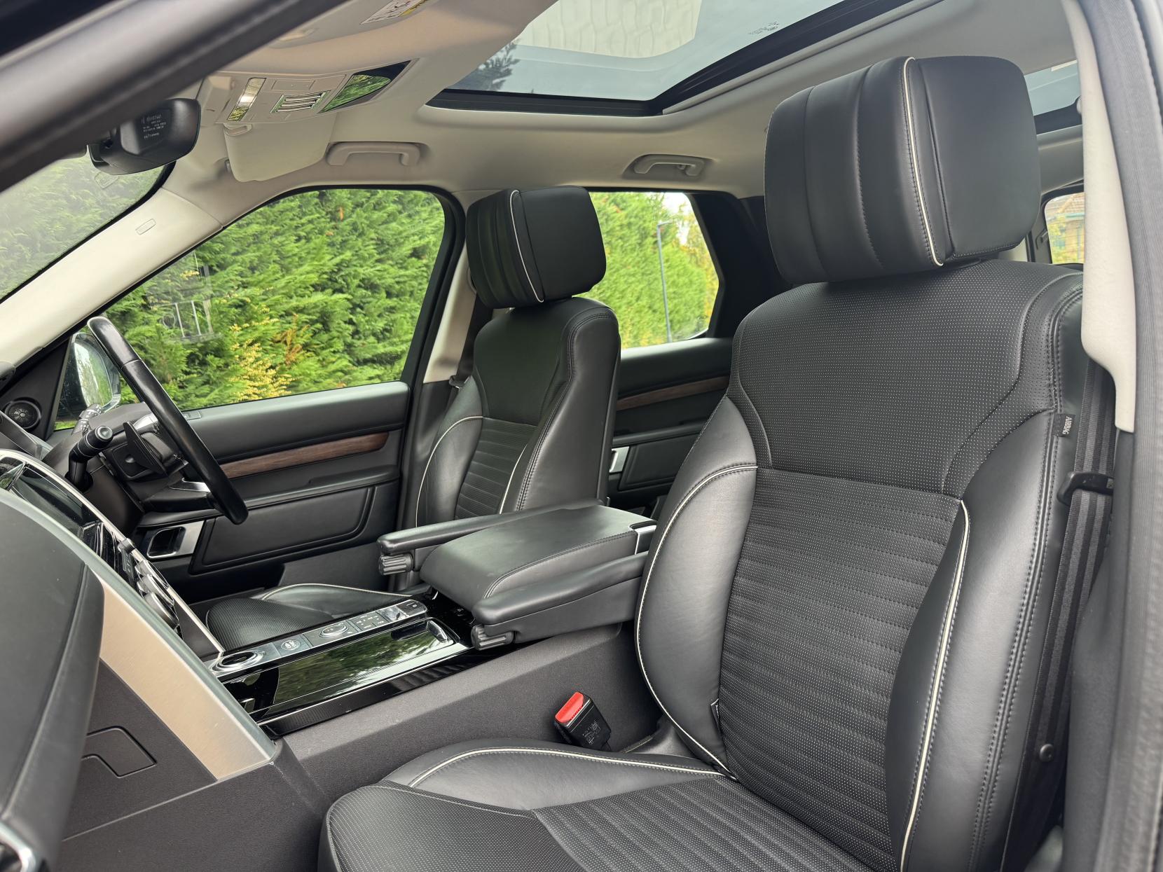 Land Rover Discovery 3.0 SD V6 HSE Luxury SUV 5dr Diesel Auto 4WD Euro 6 (s/s) (306 ps)