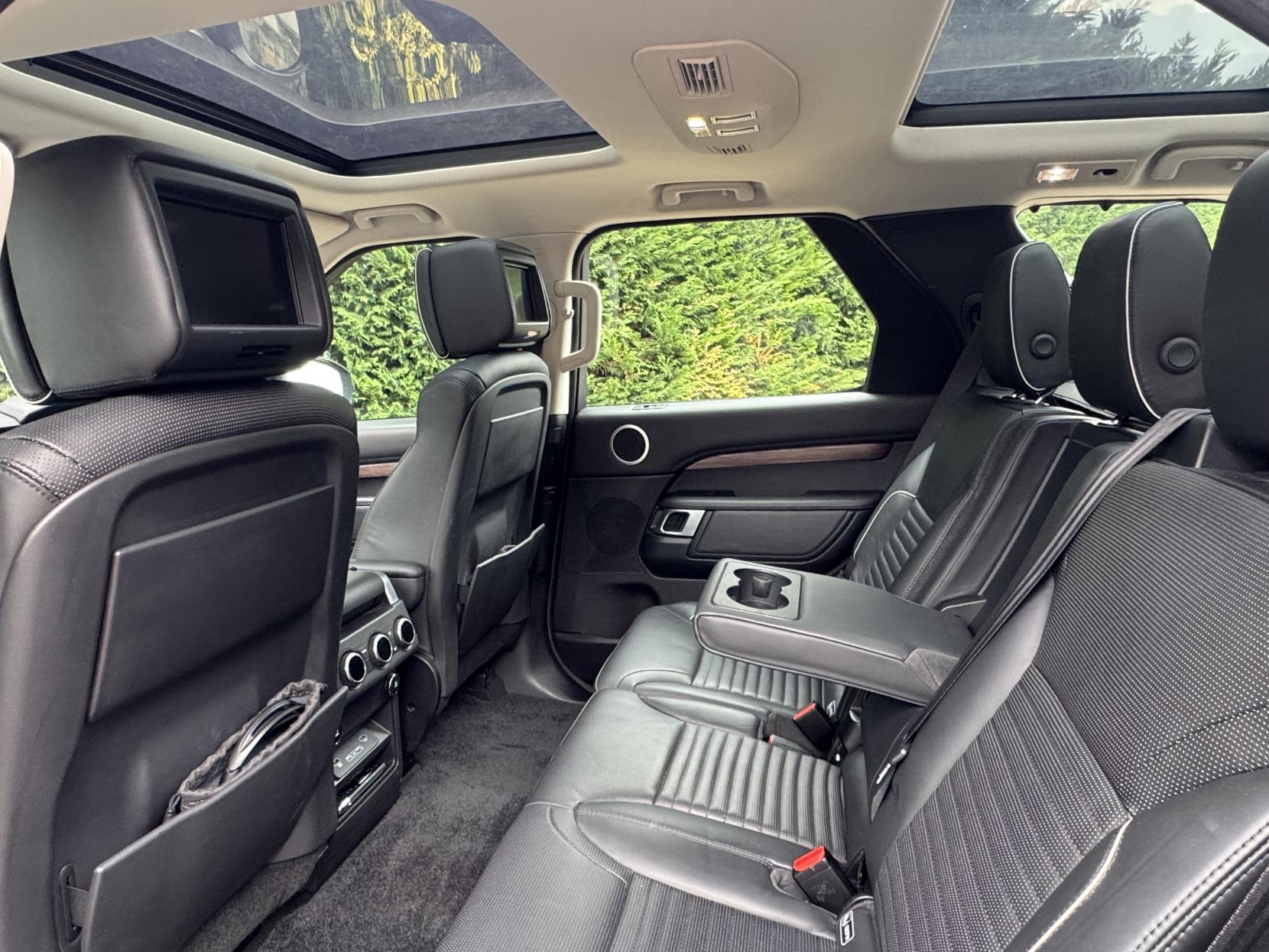 Land Rover Discovery 3.0 SD V6 HSE Luxury SUV 5dr Diesel Auto 4WD Euro 6 (s/s) (306 ps)