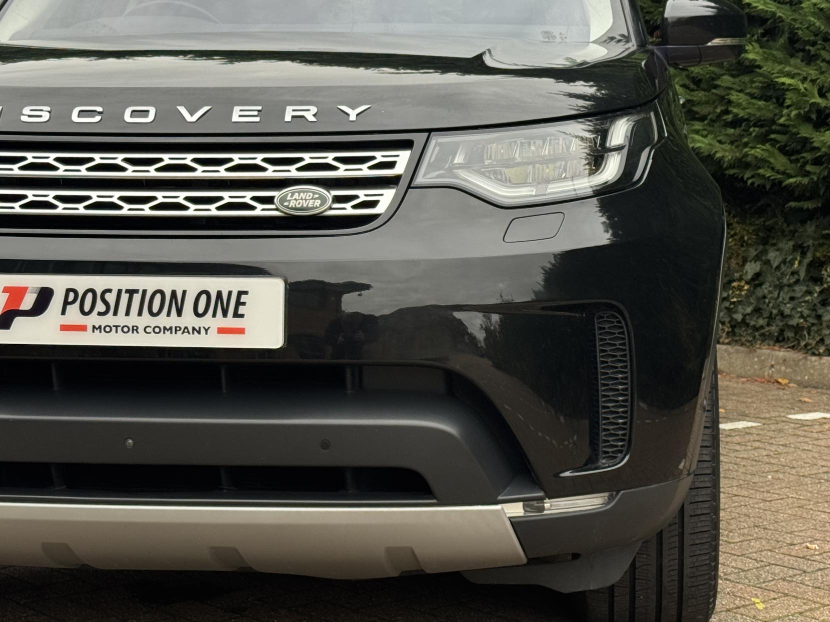 Land Rover Discovery 3.0 SD V6 HSE Luxury SUV 5dr Diesel Auto 4WD Euro 6 (s/s) (306 ps)