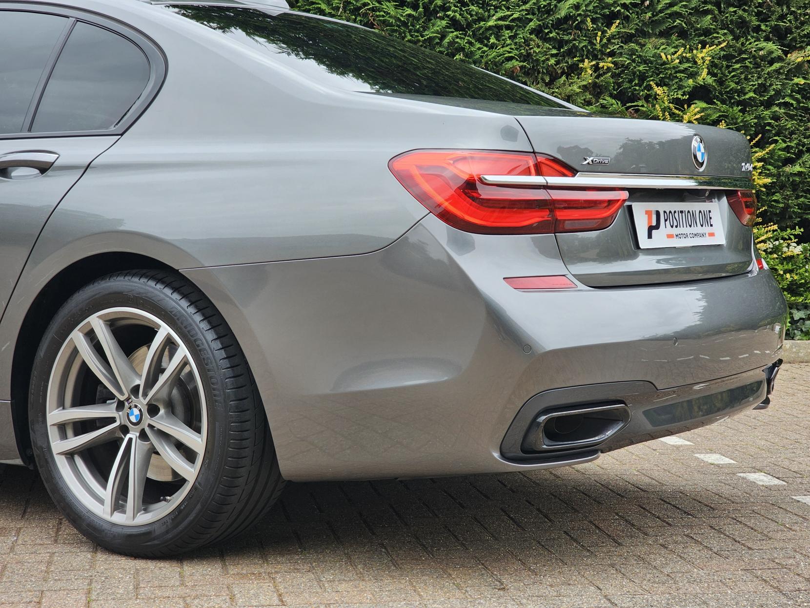 BMW 7 Series 3.0 740d M Sport Saloon 4dr Diesel Auto xDrive Euro 6 (s/s) (320 ps)